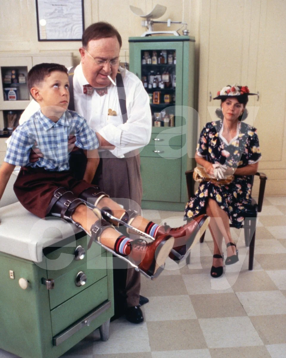 Forrest Gump (1994) Sally Field, Michael Conner Humphreys 16x12 Photo Poster, image 4