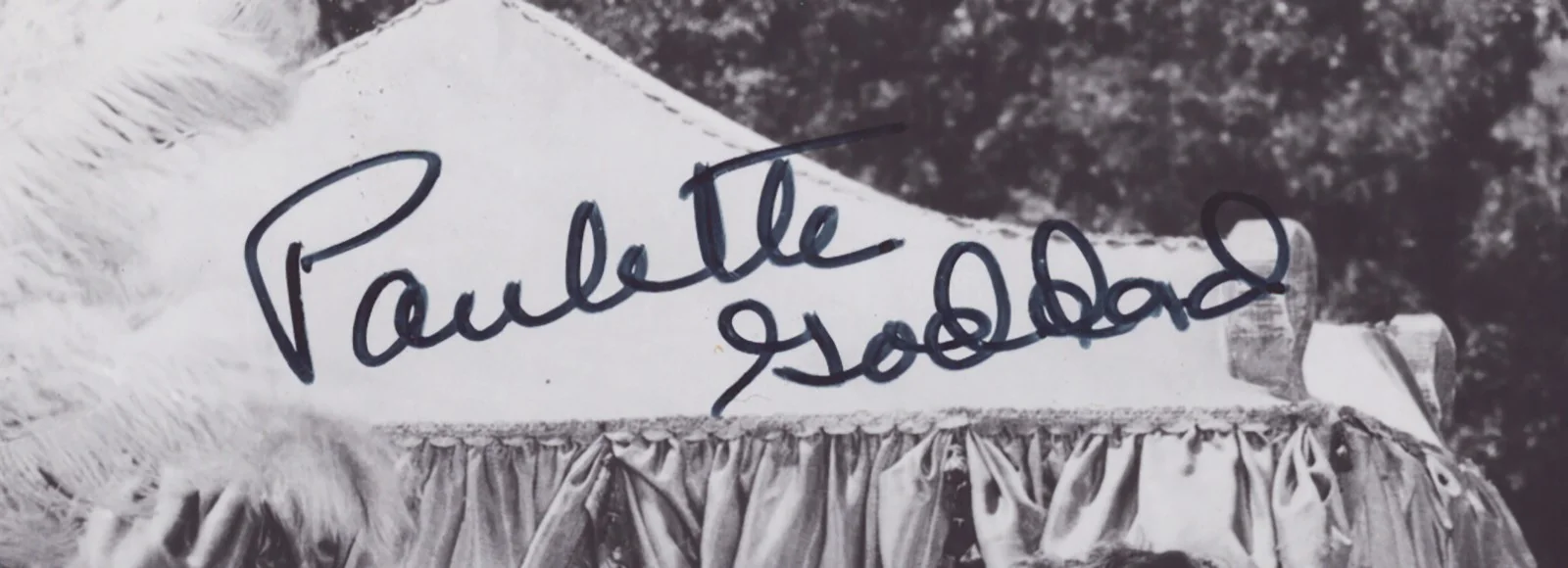 Paulette Goddard — PAULETTE GODDARD - AUTOGRAPHED SIGNED PHOTOGRAPH, image 2