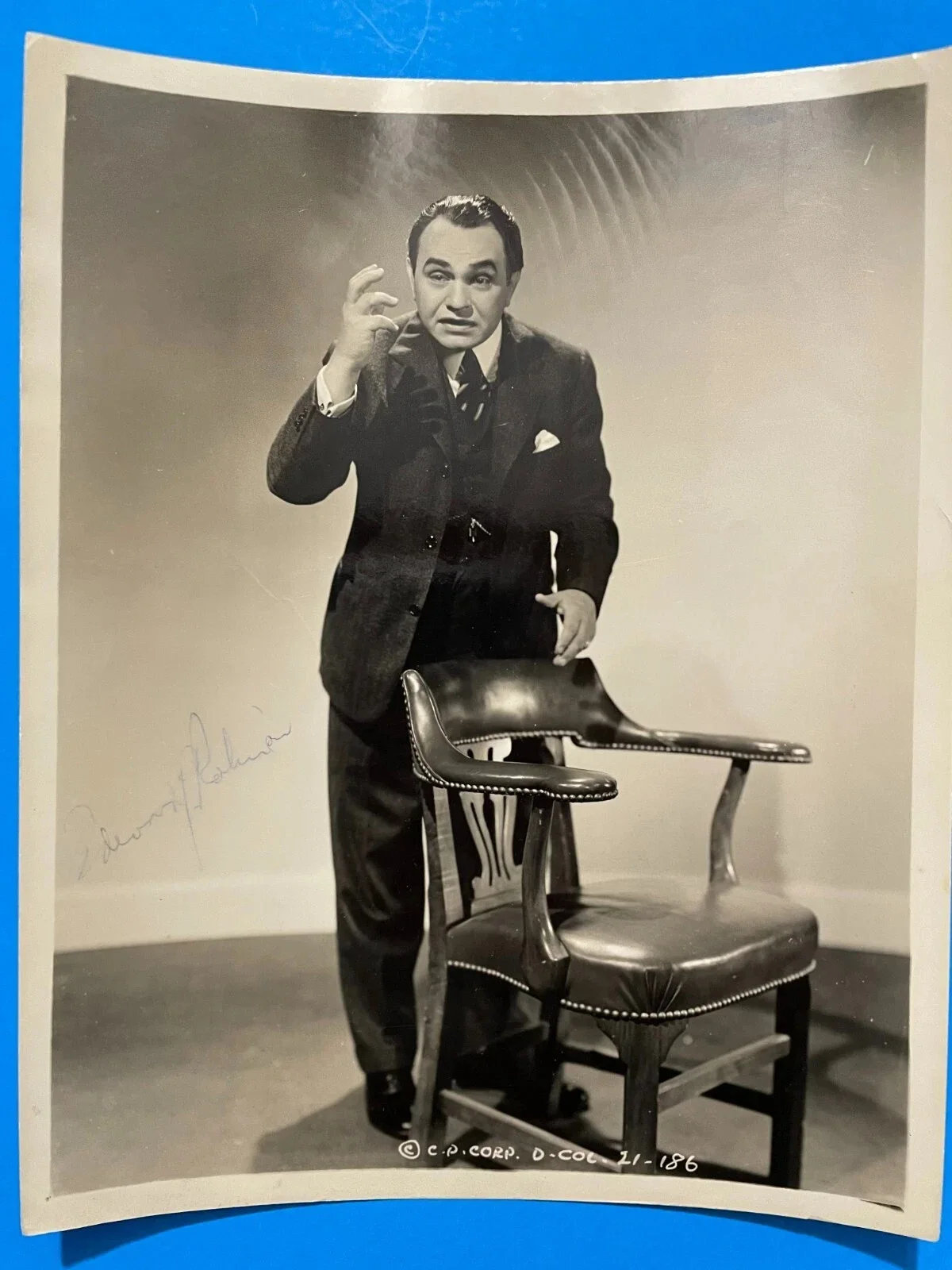Edward G. Robinson — Edward G. Robinson Signed 8 x 10 Columbia Pictures Photo