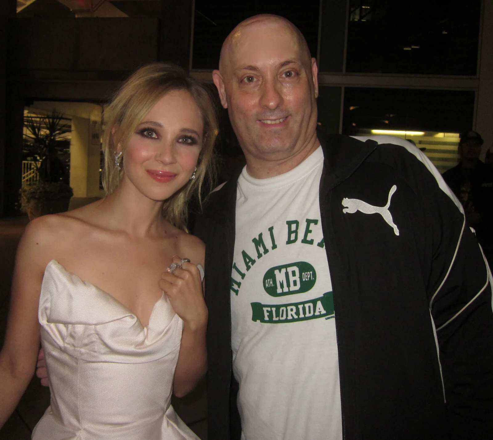 JUNO TEMPLE — JUNO TEMPLE of TED LASSO IN PERSON SIGNED 8X10 COLOR PHOTO COA "PROOF", изображение 2