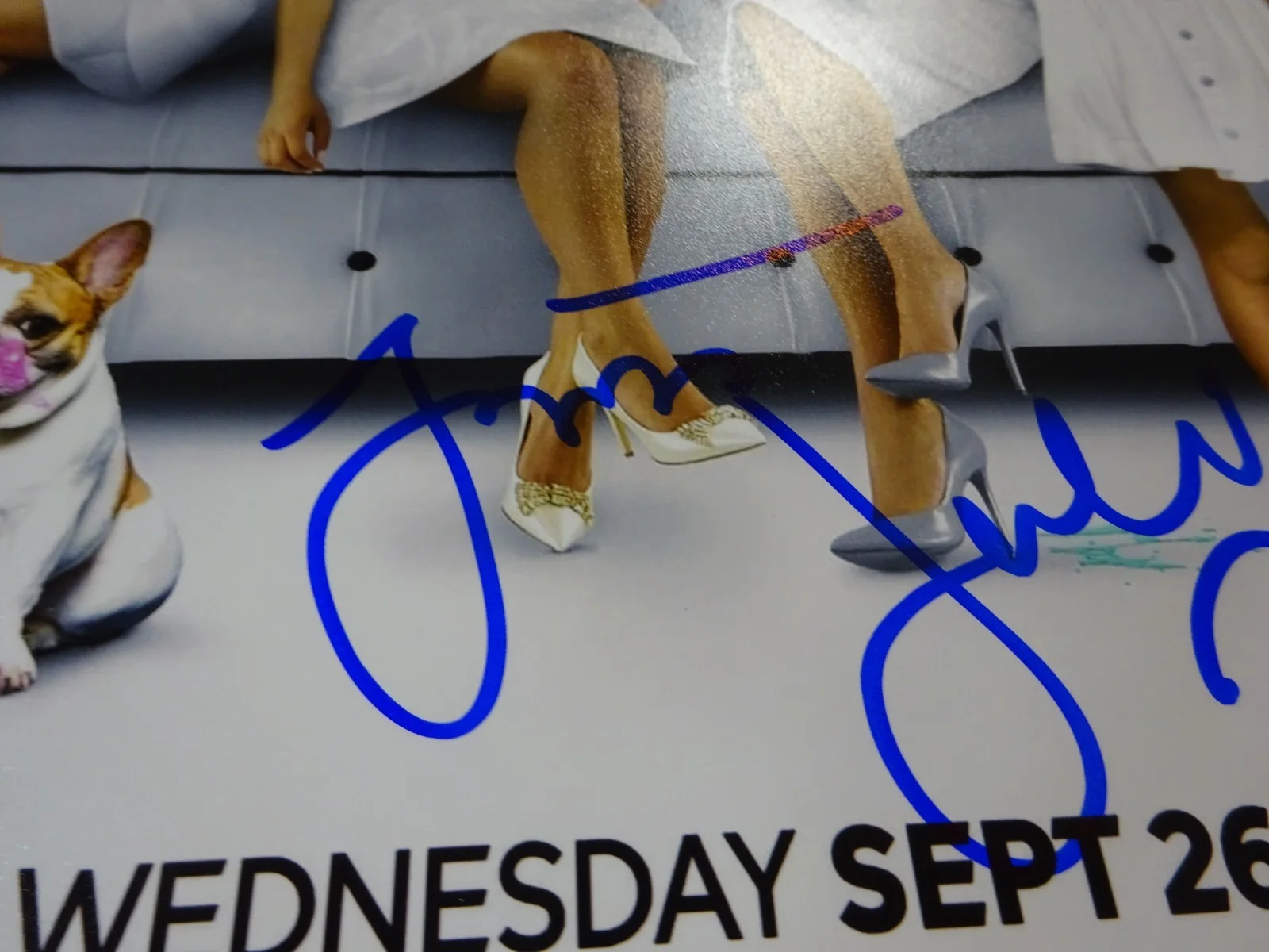Julie Bowen, Jesse Tyler Ferguson — Signed Modern Family 11"x17" Julie Bowen Jesse Tyler Ferguson Photo Beckett COA, изображение 5