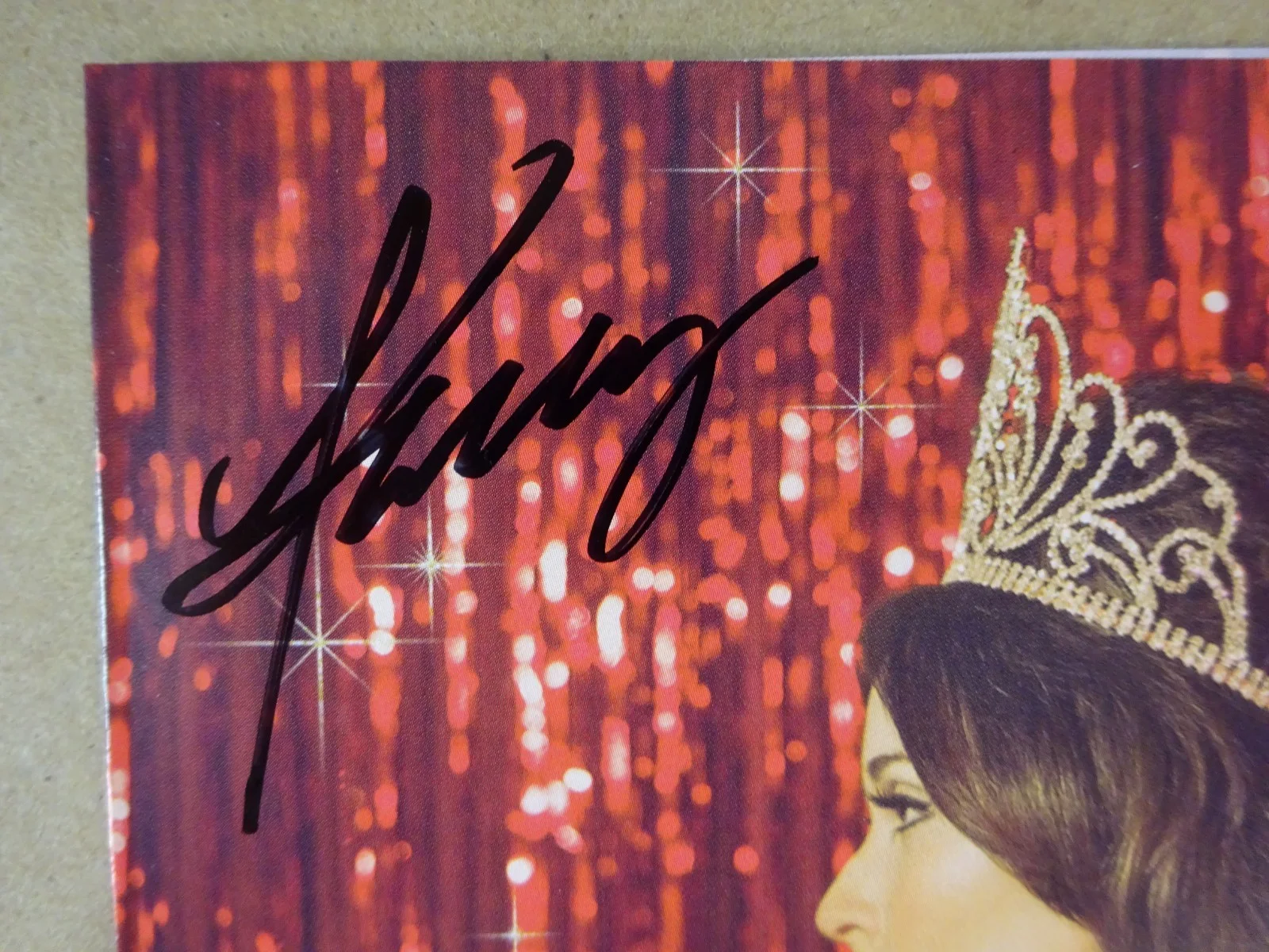 Autographed Kacey Musgraves Signed Pageant Material Booklet & CD JSA COA, image 5