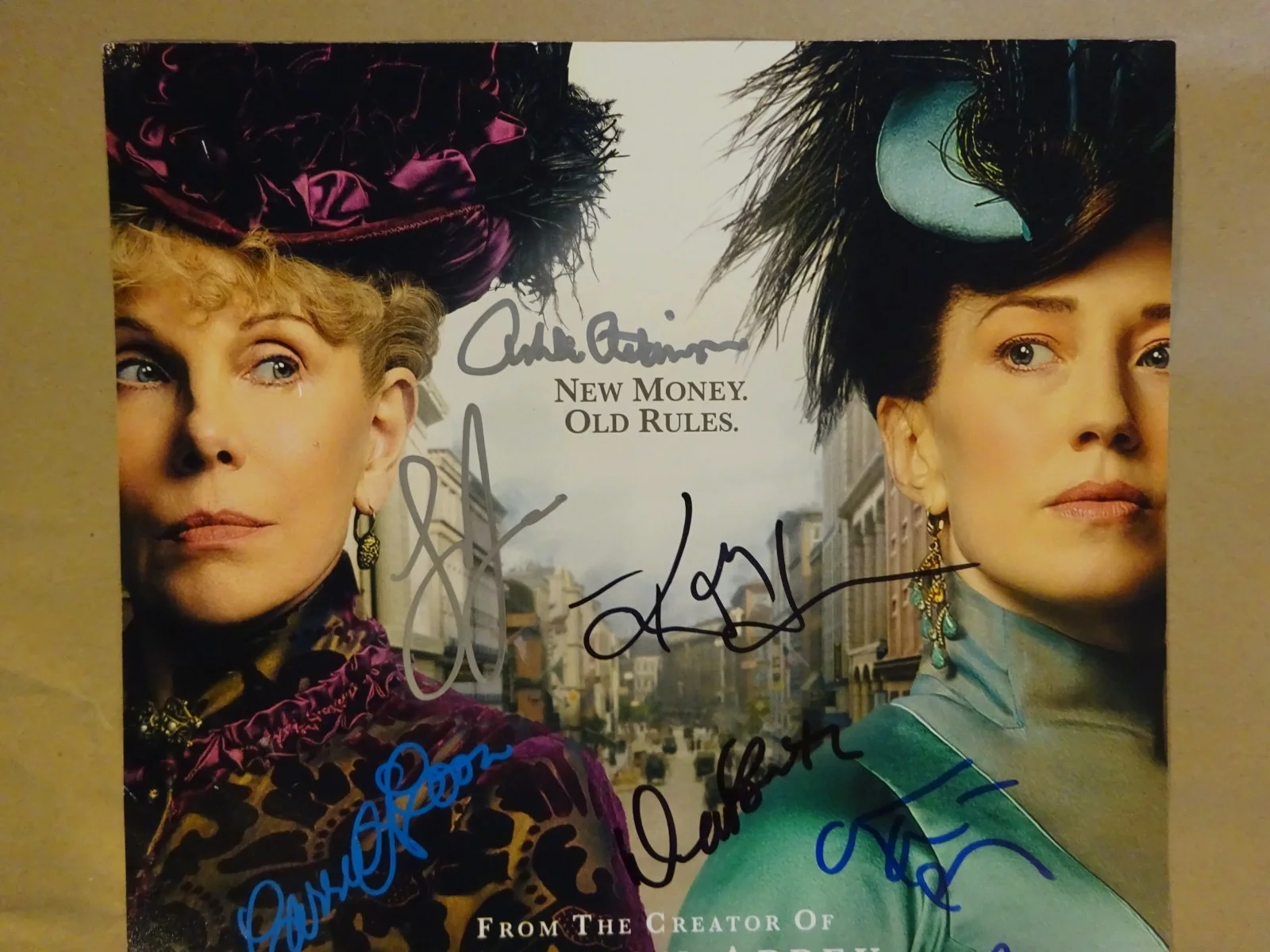 Carrie Coon, Louisa Jacobson, Denee Benton, Kelli O'Hara — The Gilded Age Signed 11"x17" Photo Autographed By 7 Beckett BAS COA, изображение 4