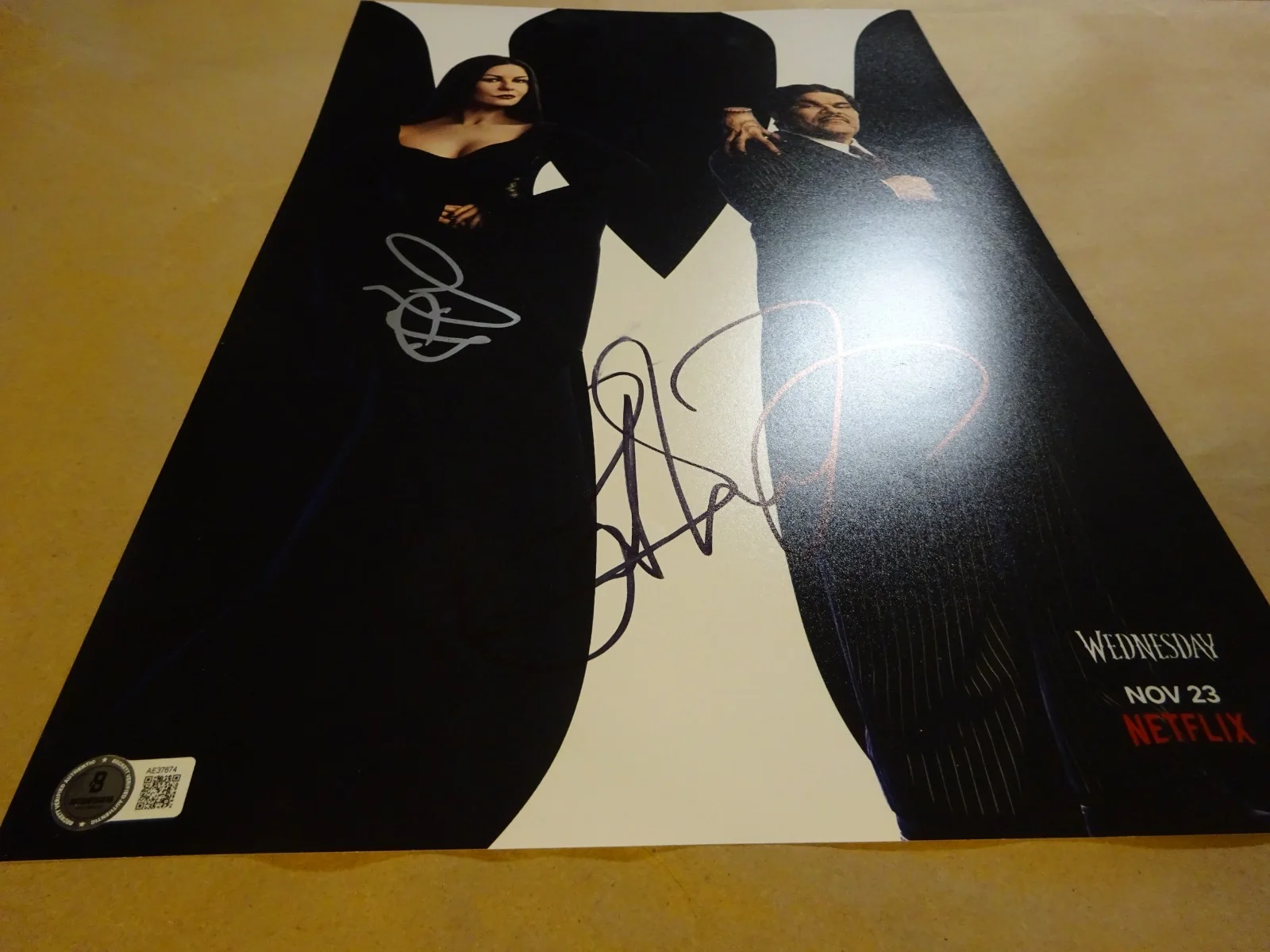 Catherine Zeta-Jones, Luis Guzman — Wednesday Signed 11x17 Autographed by Catherine Zeta-Jones Luis Guzman BAS COA, image 3
