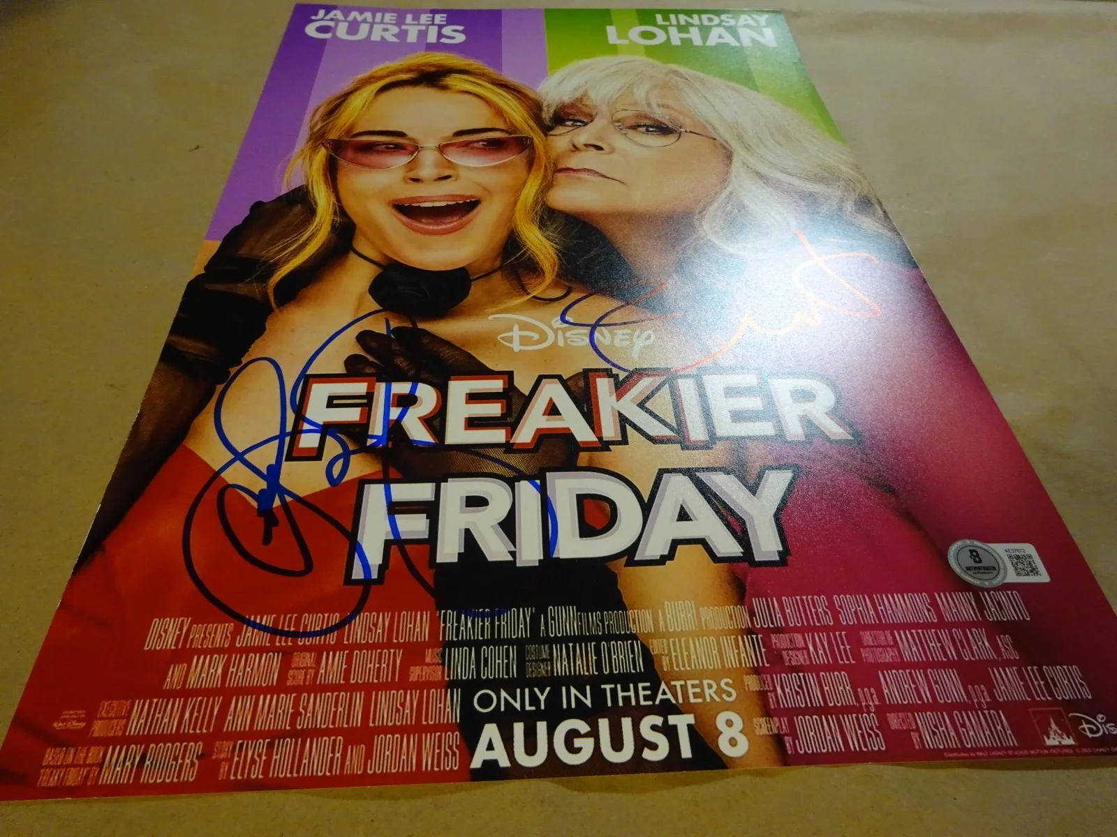 Jamie Lee Curtis, Lindsay Lohan — Freakier Friday 11"x17" Signed by Jamie Lee Curtis & Lindsay Lohan BAS COA LOA, изображение 3
