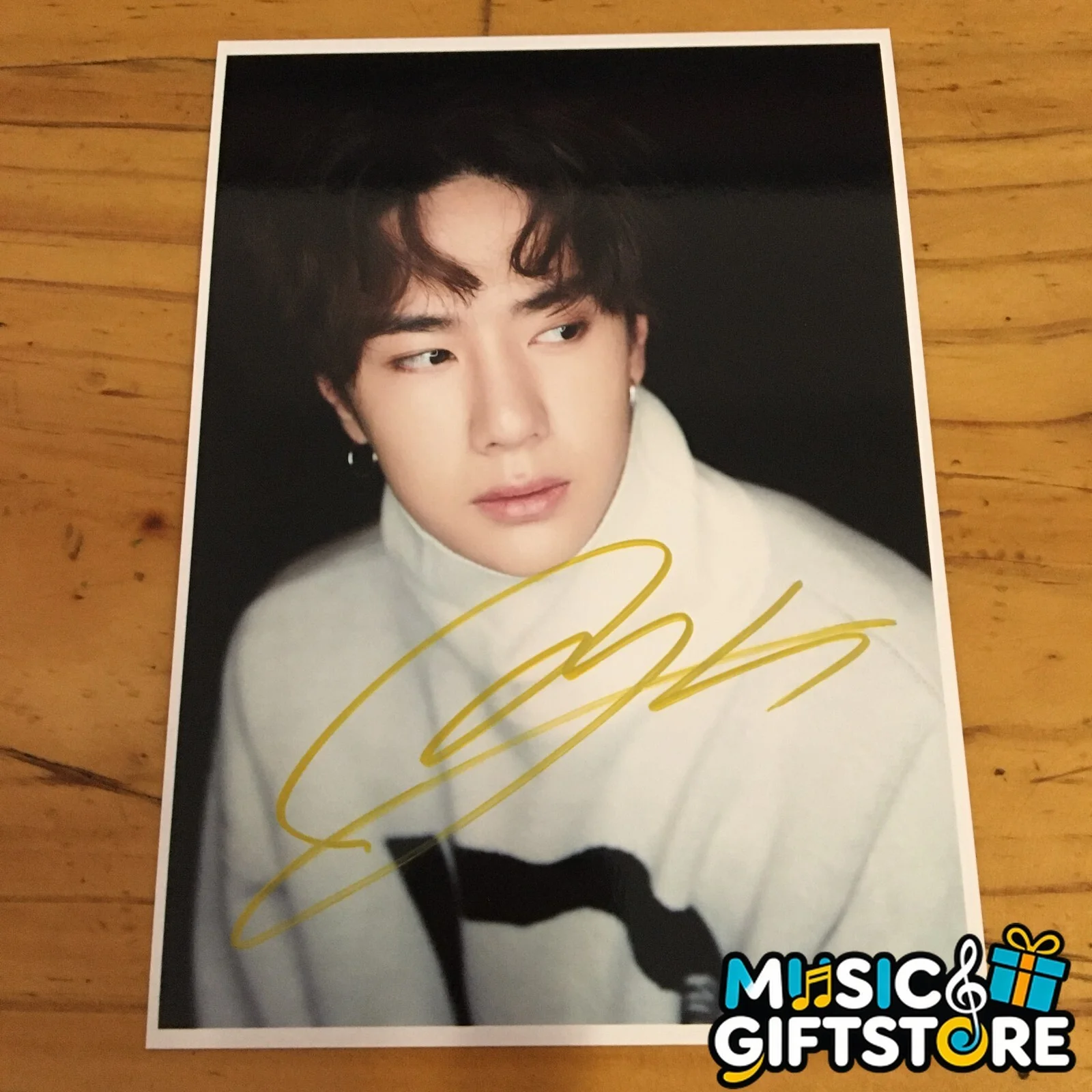 WANG YIBO YI BO PHOTO CARD PICTURE SIGNED AUTOGRAPHED COLLECTION 4*6 2020A #MUGS, изображение 3