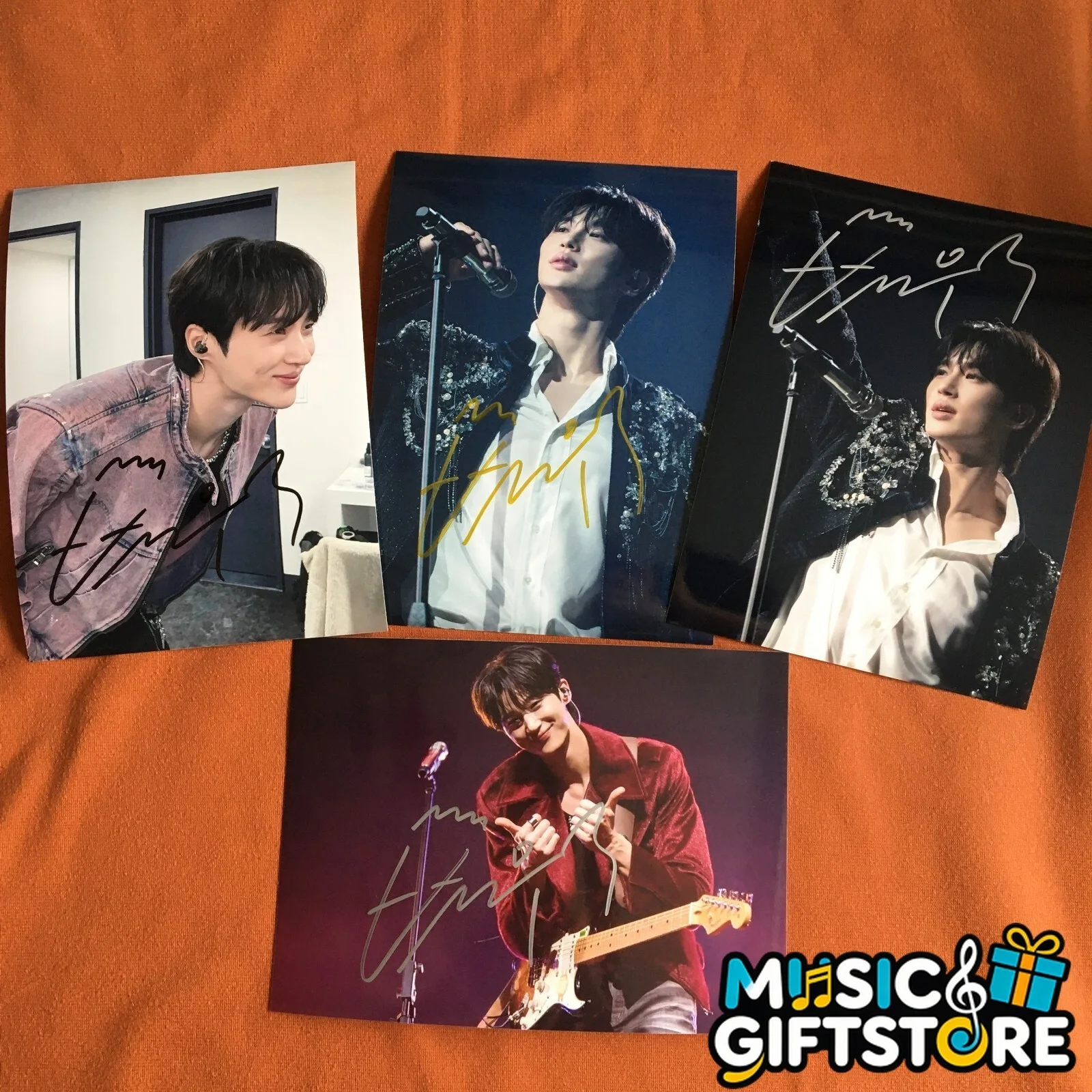 Lovely Runner Byeon Woo-Seok Signed Autographed Photo 4*6 2024AA #MUGS, изображение 2