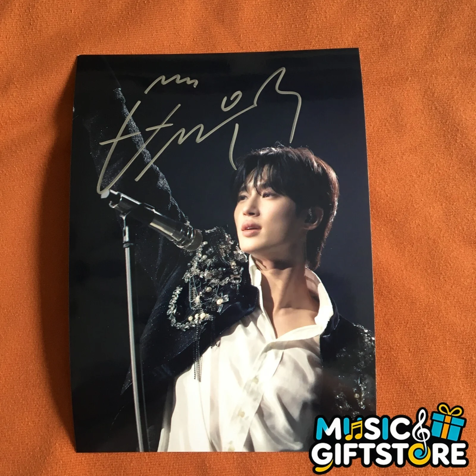 Lovely Runner Byeon Woo-Seok Signed Autographed Photo 4*6 2024AA #MUGS, изображение 3