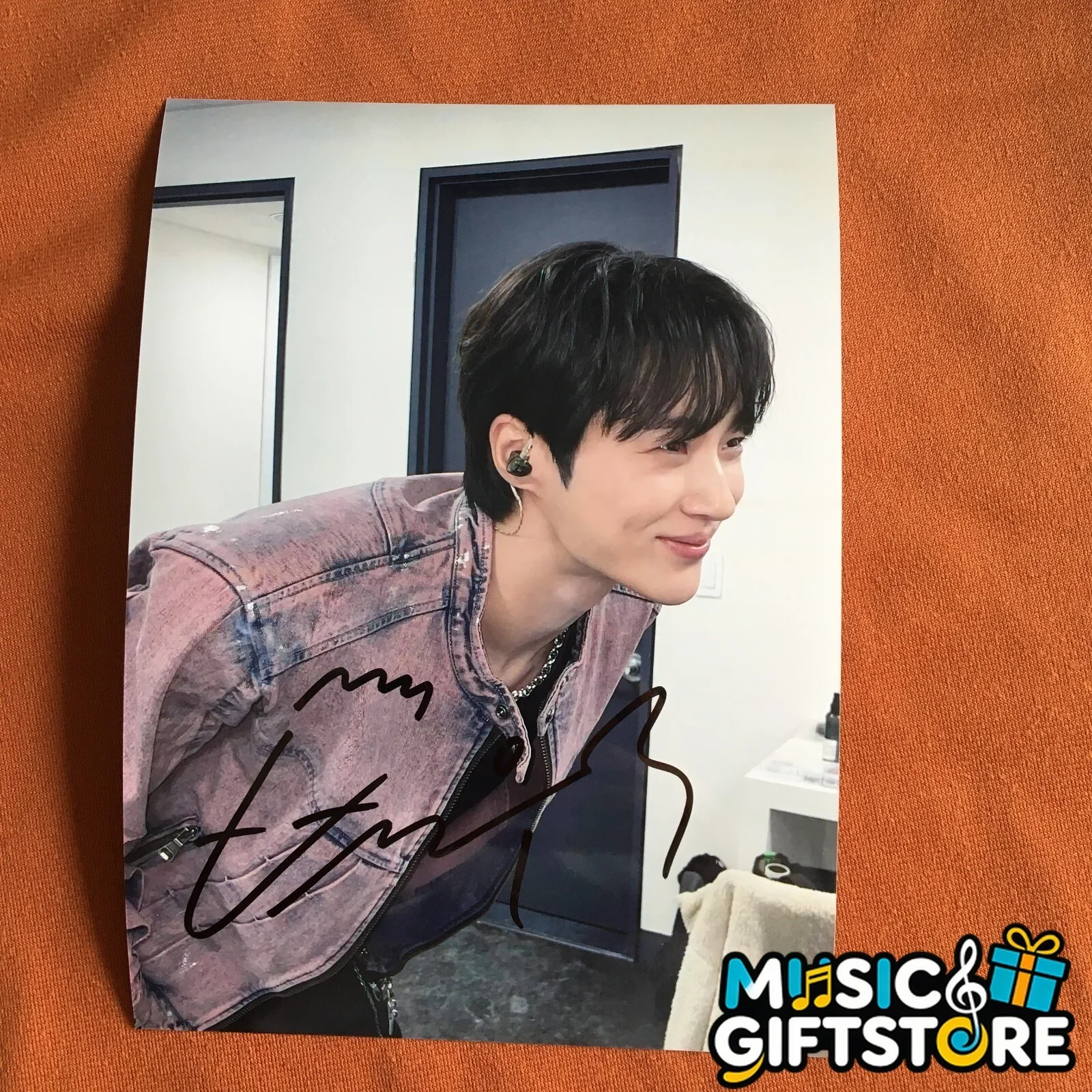 Lovely Runner Byeon Woo-Seok Signed Autographed Photo 4*6 2024AA #MUGS, изображение 4