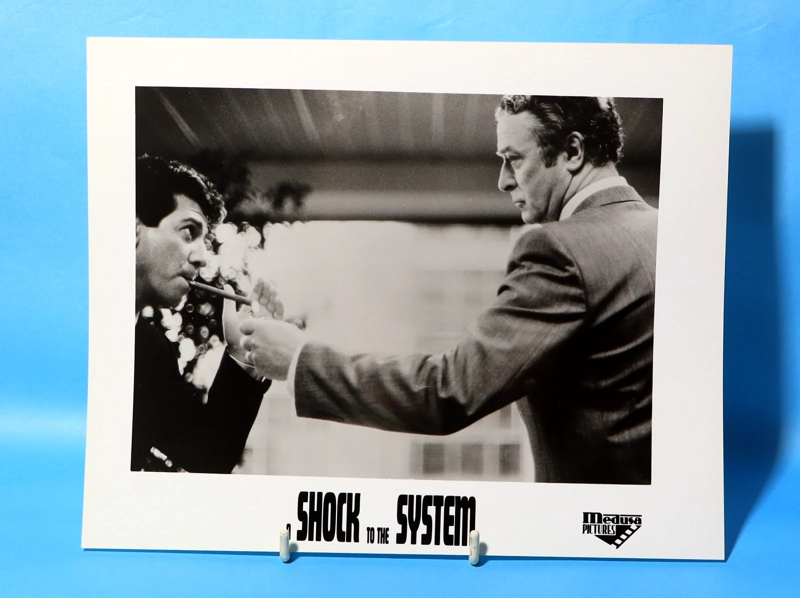 2 x Vintage Michael Caine A Shock To The System Original B&W Photographs 10x8", изображение 2