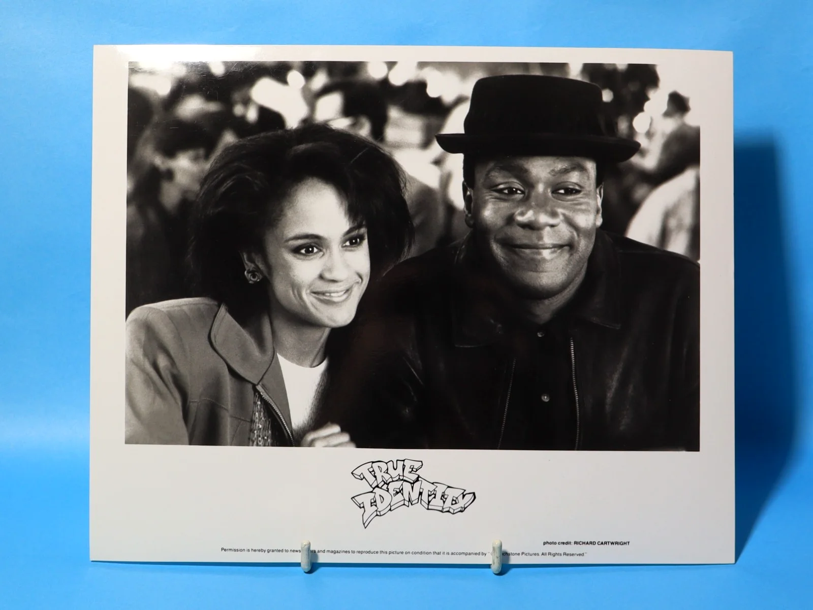 4 x 1991 True Identity MOVIE Scenes Original B&W Photographs Touchstone 10x8", изображение 2