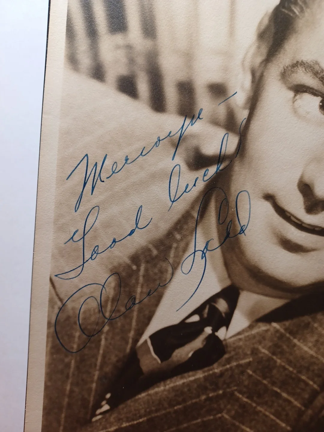 40's Hollywood Actor Alan Ladd Hand Signed Autographed Photo 8 x 10 RRP 662, изображение 2
