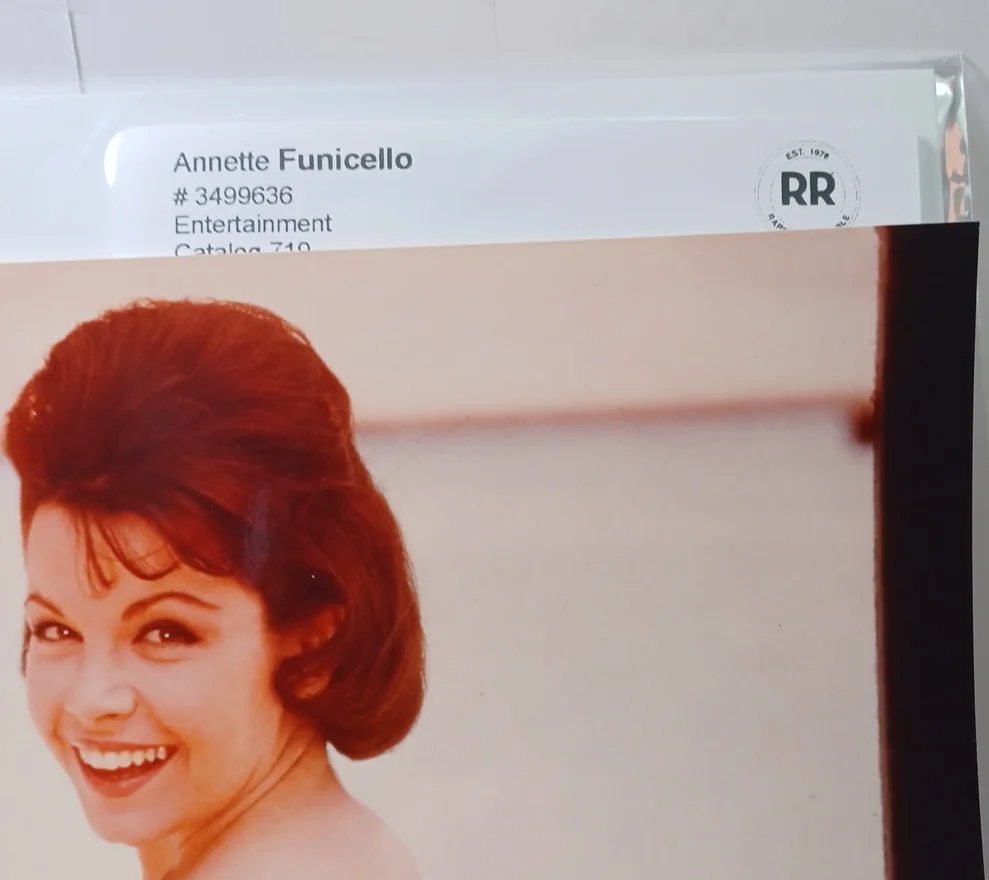 Annette Funicello — Annette Funicello American Actress & Singer Autographed ORG Photo 8 x 10 JRR47, изображение 2
