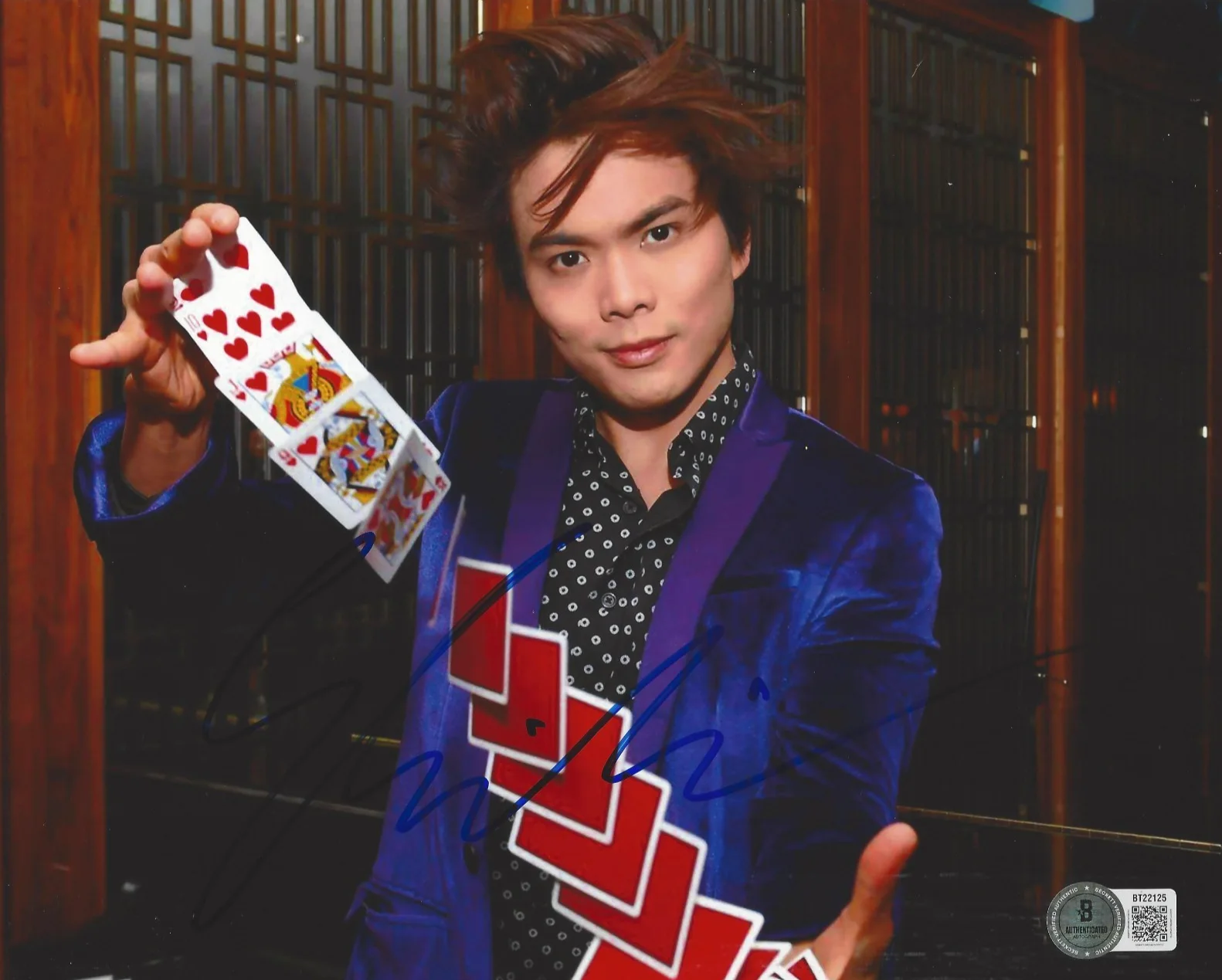 SHIN LIM - MAGICIAN SIGNED 8x10 PHOTO LAS VEGAS ILLUSIONIST BECKETT BAS COA, изображение 2