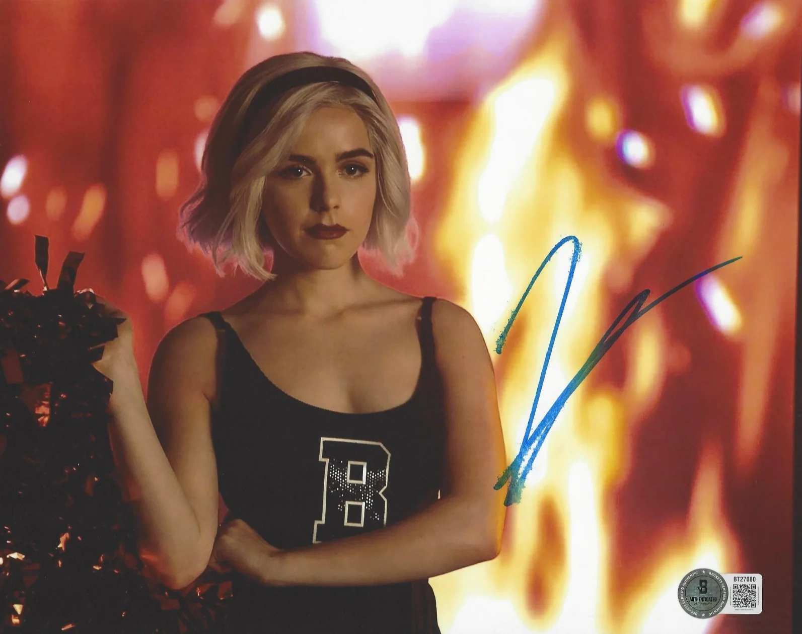 KIERNAN SHIPKA SIGNED CHILLING ADVENTURES OF SABRINA 8x10 PHOTO B BECKETT COA, изображение 2