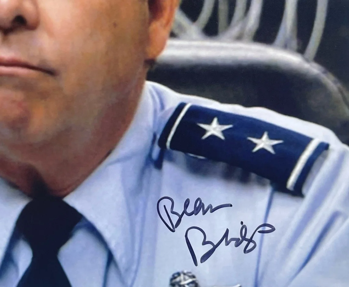 Beau Bridges — Beau Bridges Hand Signed 8x10 Photo Authentic Actor Stargate SG-1, image 2