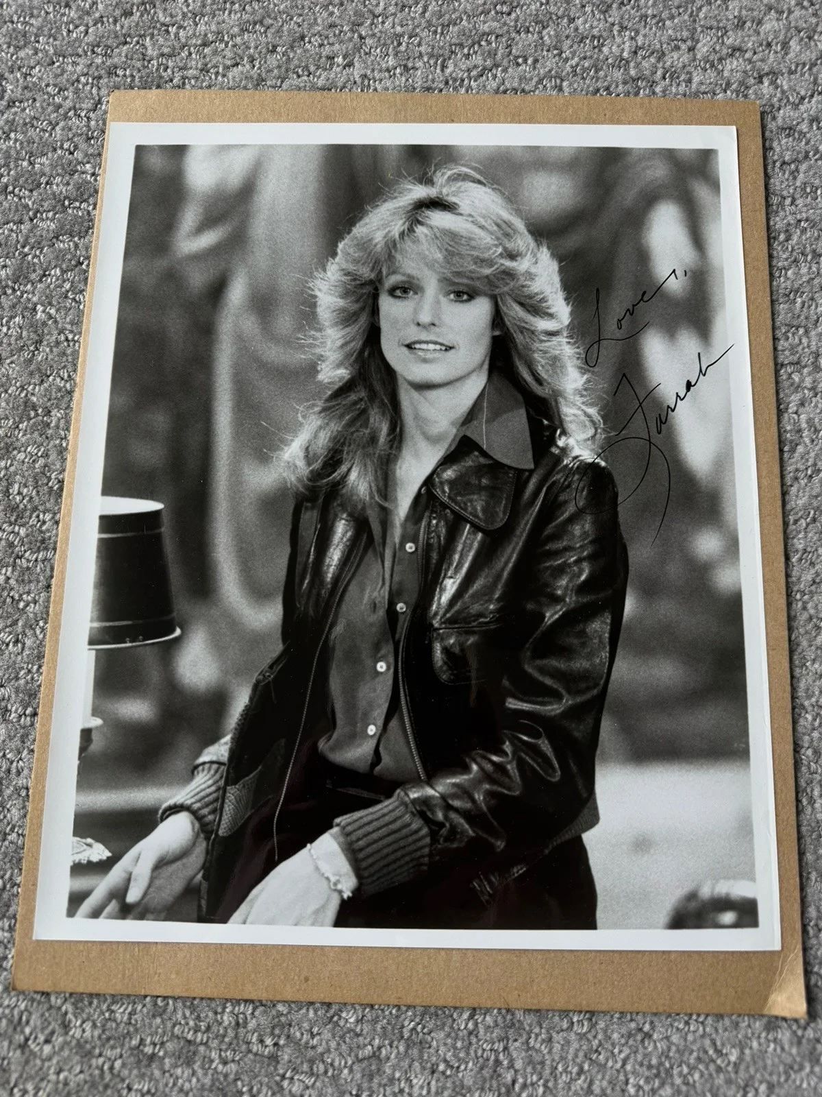 Farrah Fawcett — Farrah Fawcett SIGNED Official Autographed Charlie's Angels 8x10 Photo