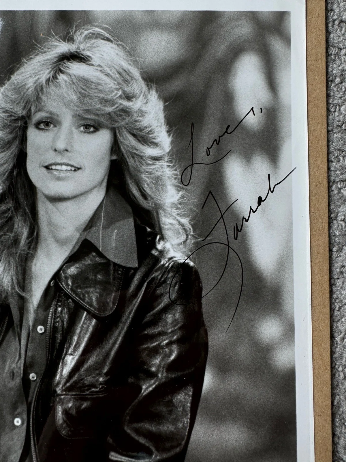 Farrah Fawcett — Farrah Fawcett SIGNED Official Autographed Charlie's Angels 8x10 Photo, изображение 2