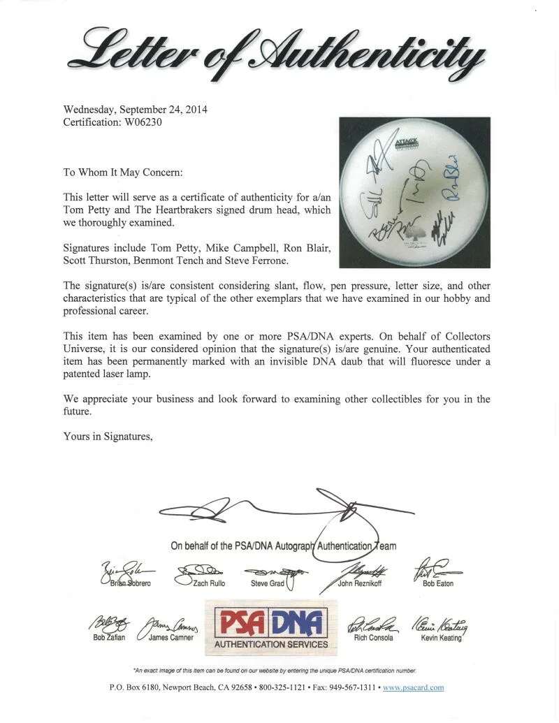 Ron Blair, Mike Campbell, Steve Ferrone, Tom Petty, Benmont Tench — Tom Petty and the Heartbreakers Full Band Signed Autograph Drumhead w/ PSA COA, image 2