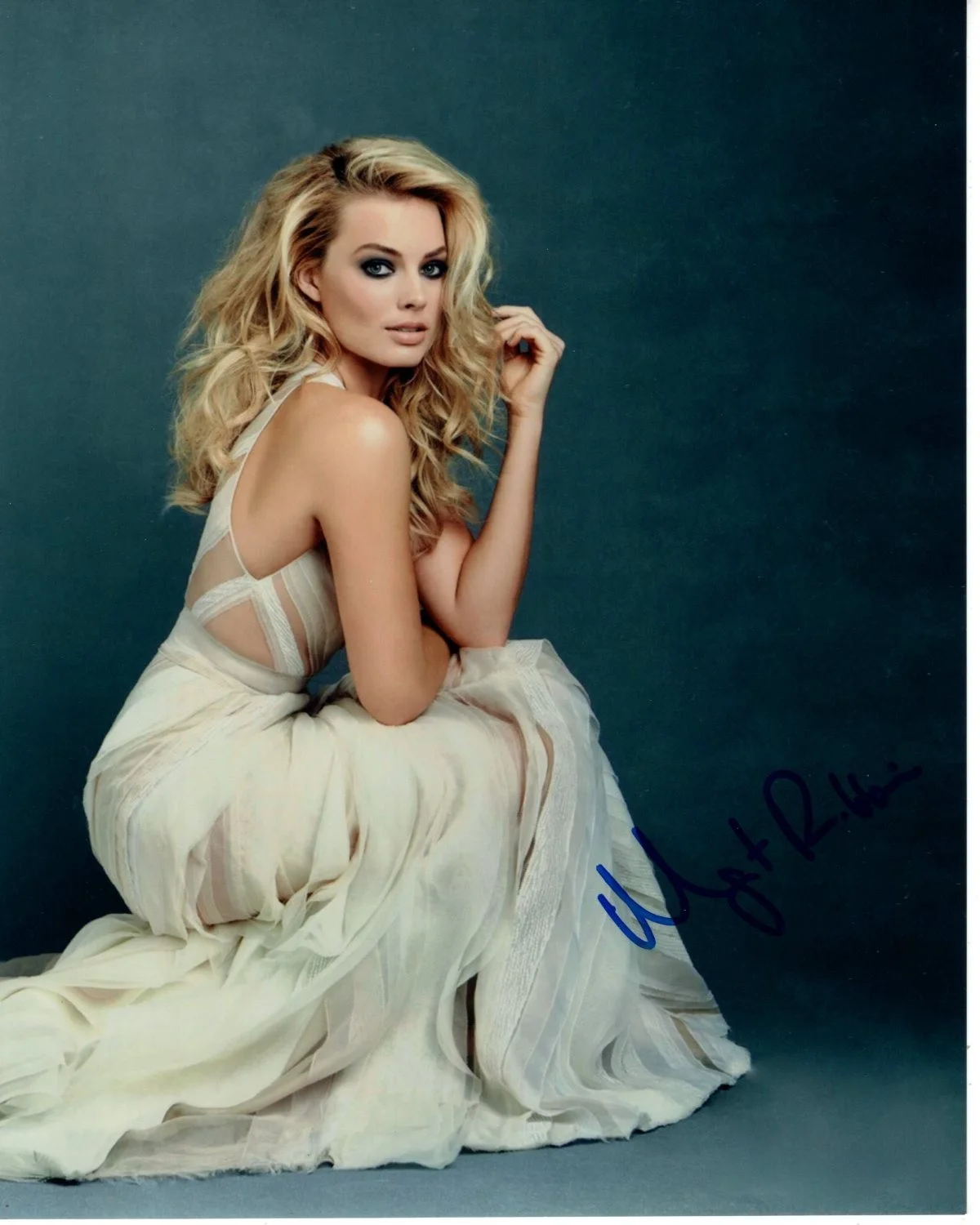 Margot Robbie — Margot Robbie signed autographed 8x10 photo COA