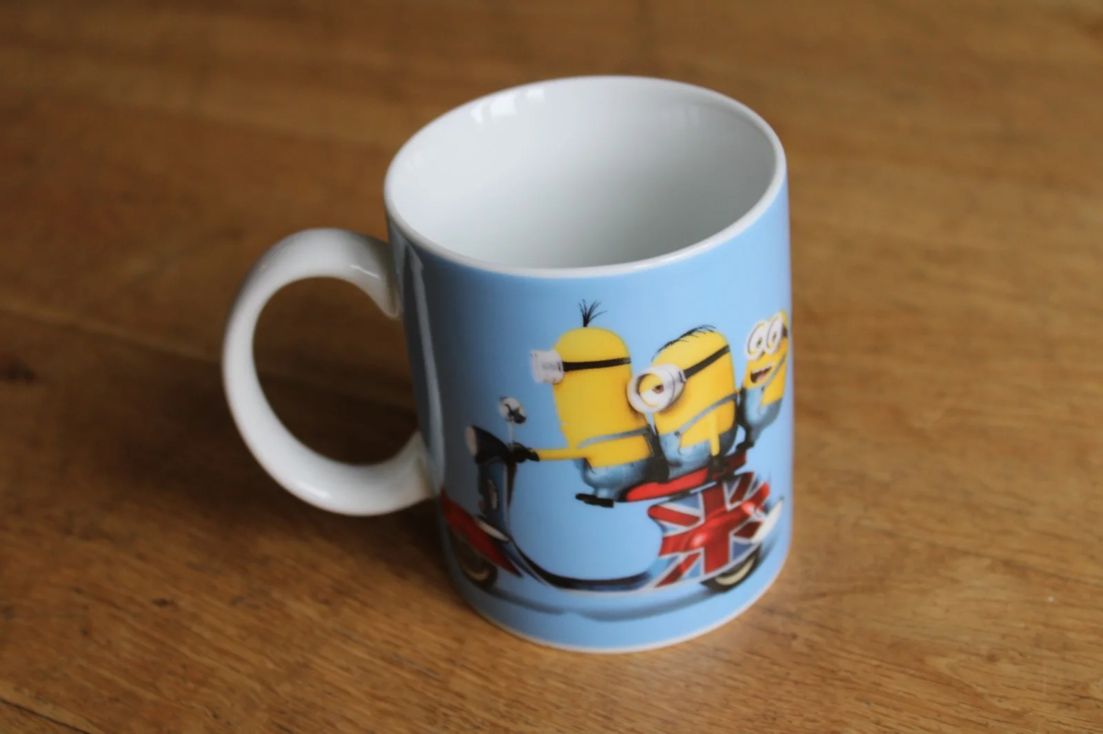 Universal Studios Despicable Me Minions Riding Vespa Ceramic Mug, image 3