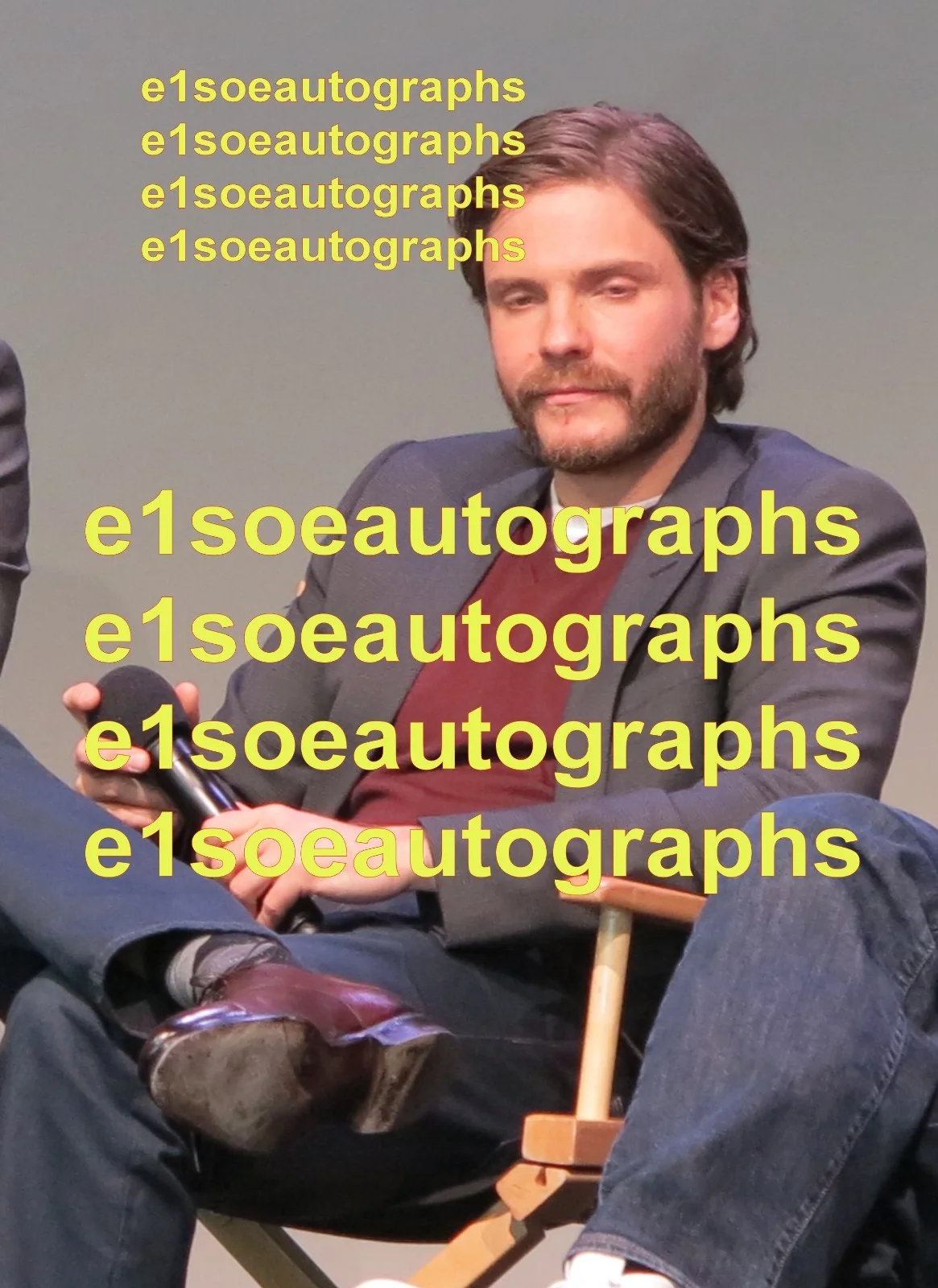 daniel bruhl — Daniel Bruhl signed Rush 8X10 photo in person Photo Proof. Inglourious Basterds, изображение 3