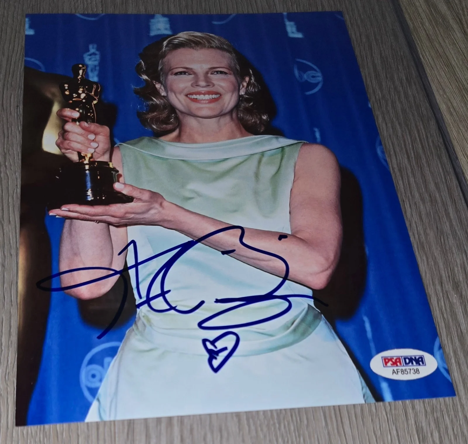Kim Basinger — Kim Basinger Autograph PSA DNA Authentic Signed 6x9 Image Actress Oscar Win, image 5