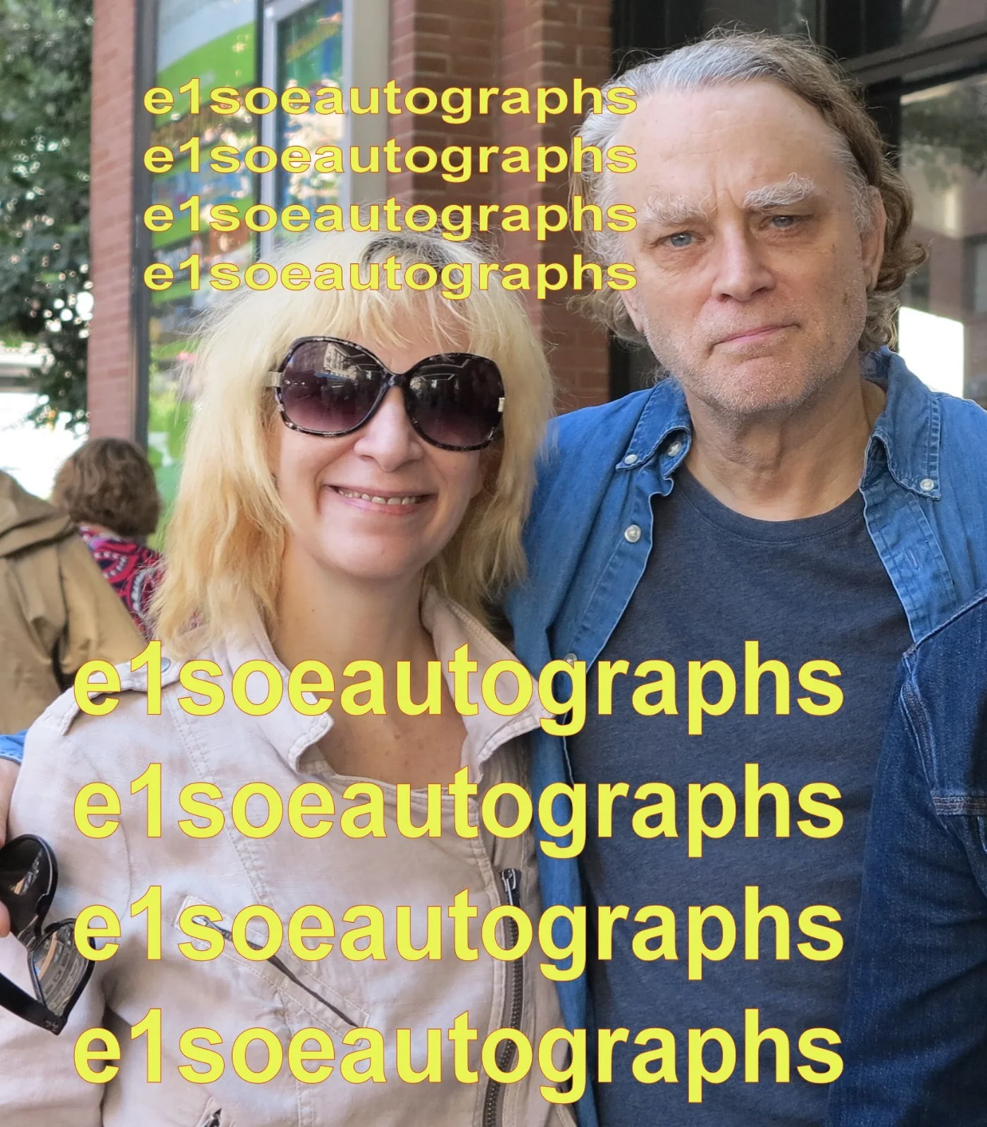 Brad Dourif — Brad Dourif signed Alien Resurrection 8X10 photo - In Person Photo Proof Chucky, изображение 2