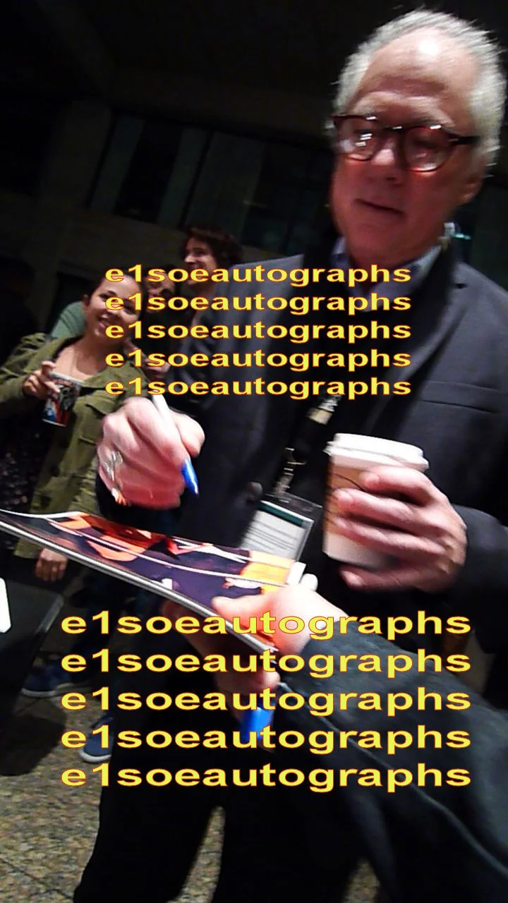 barry levinson — Director Barry Levinson signed 8x10 photo in person - Exact photo Proof, изображение 2