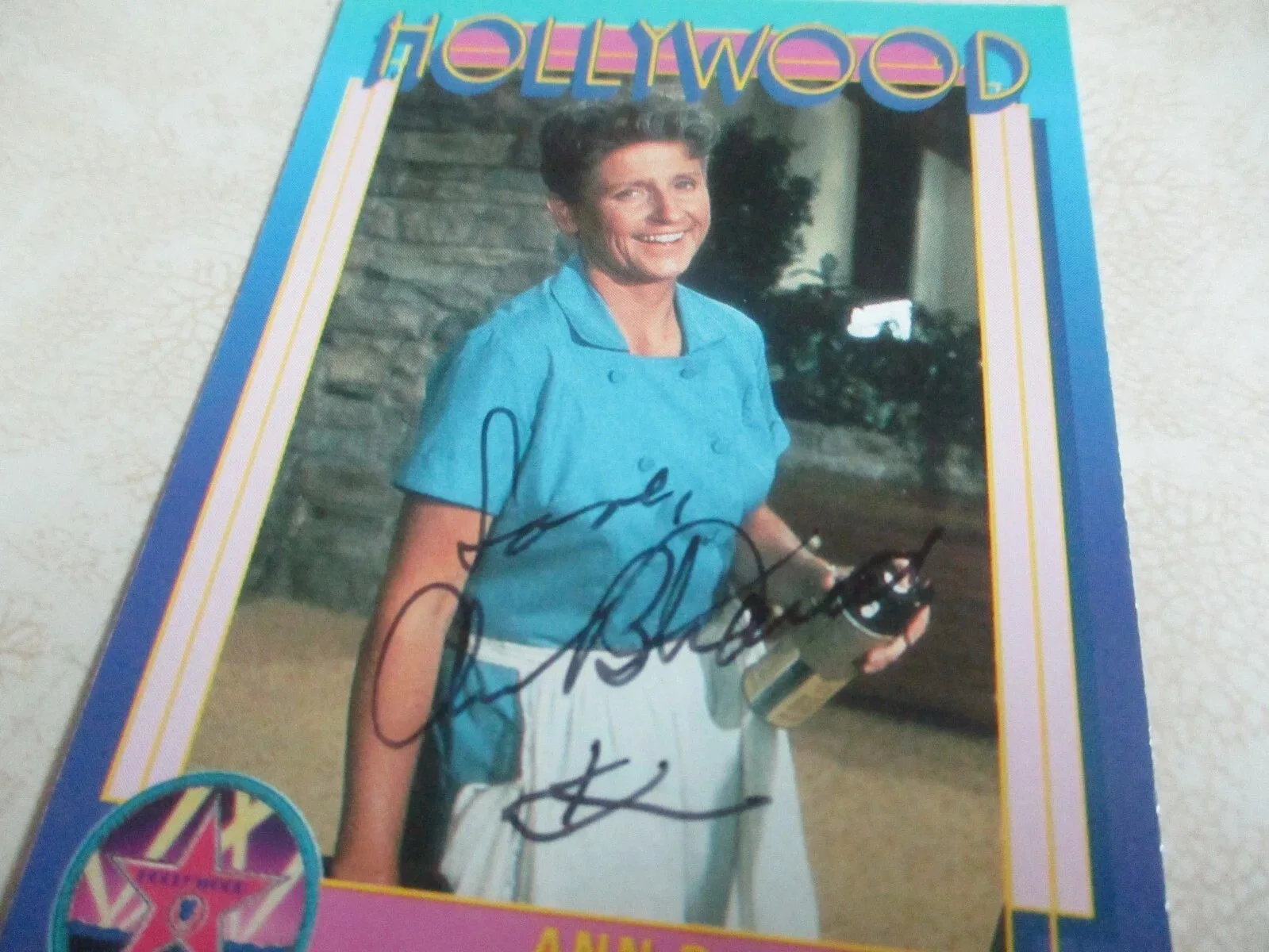 ANN B. DAVIS — ANN B. DAVIS (RIP) ALICE BRADY BUNCH AUTHENTIC SIGNED/AUTOGRAPHED HOLLYWOOD CARD, image 2