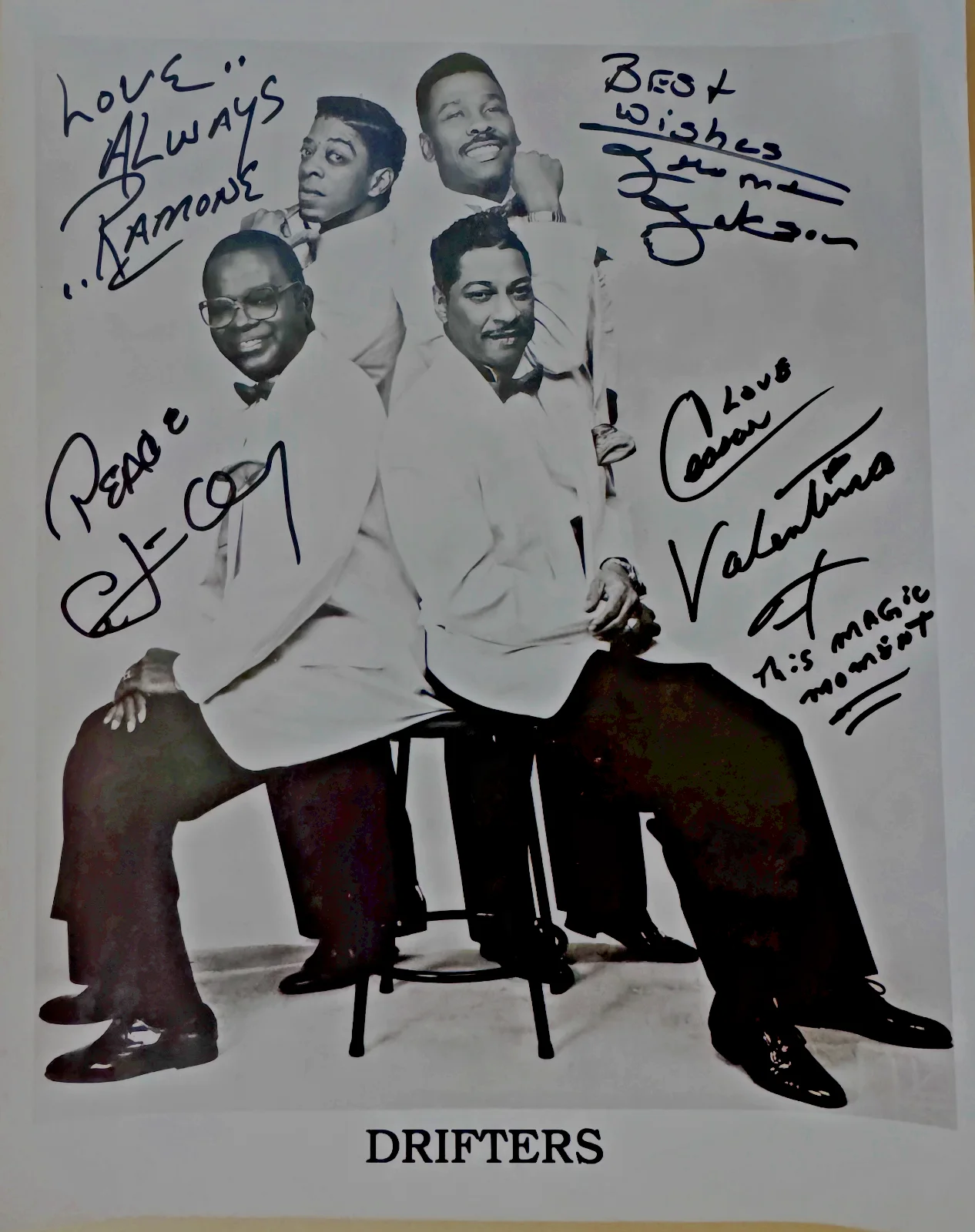 Jerome Jackson, Casson Valentine, Romone, CJ Coy — THE DRIFTERS Signed 8X10 Vintage Photo Jackson Valentine Roamone Coy Autographed