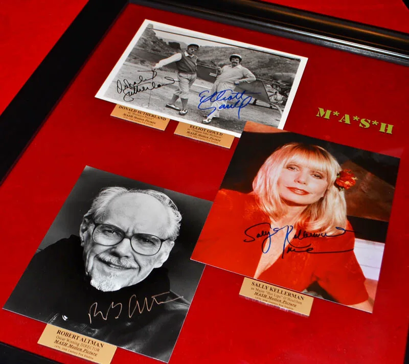 Mash DONALD SUTHERLAND & ELLIOT GOULD Signed Autograph + Costume, COA, UACC, DVD, изображение 5