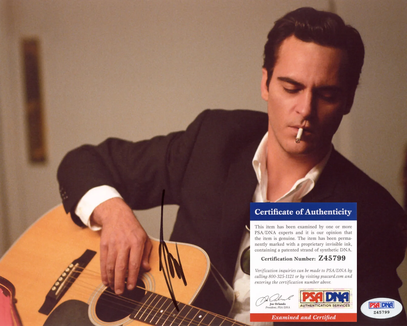 Joaquin Phoenix — Joaquin Phoenix Signed PSA/DNA COA 8X10 Johnny Cash Photo Auto Autographed, image 2