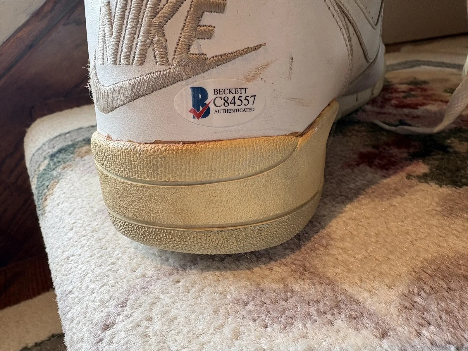 Steven Seagal — Steven Seagal Signed Autograph Airforce One Sneakers Beckett, изображение 4