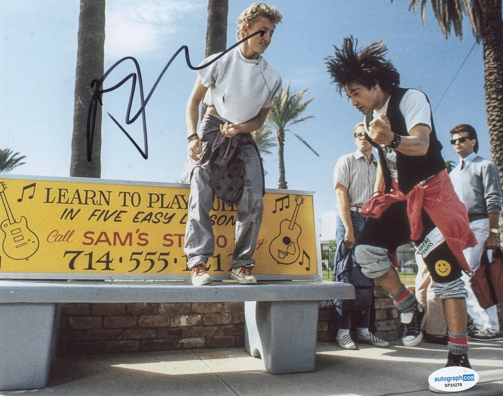 Alex Winter — Alex Winter Signed BILL & TED'S EXCELLENT ADVENTURE 8x10 Photo PROOF ACOA D, image 2
