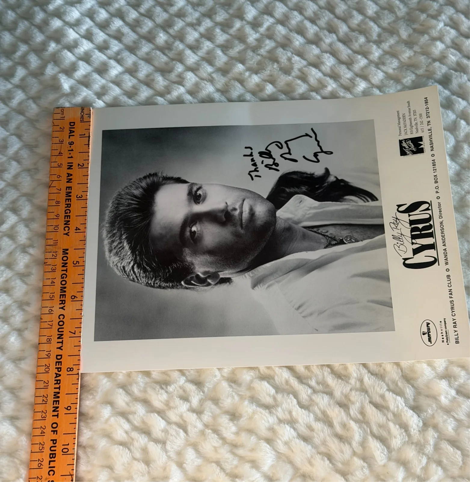 Billy Ray Cyrus 8x10 B&W Autograph, image 3