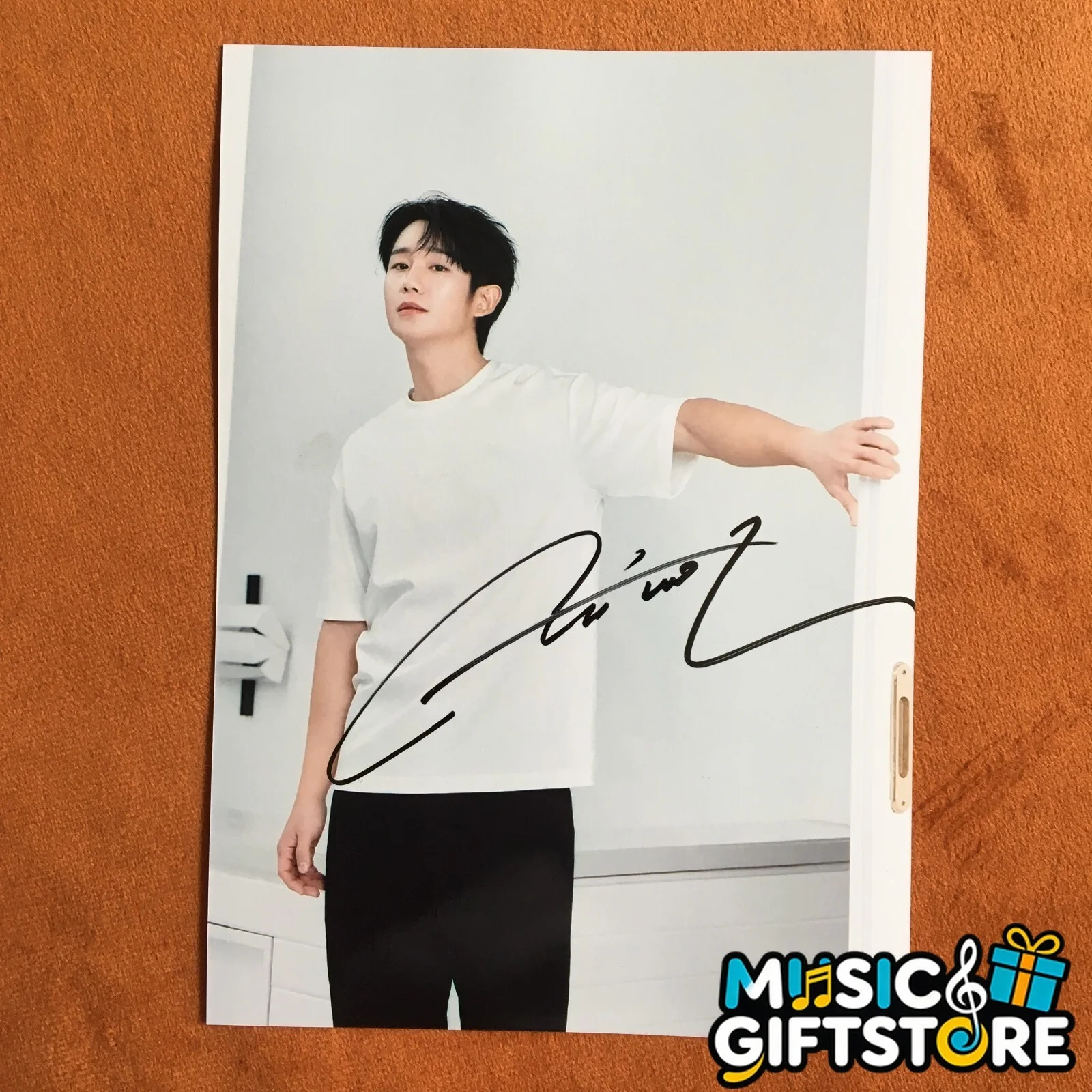 LOVE NEXT DOOR Jung Hae In Autographed Signed Photo K-POP Collection 2024 #MUGS, изображение 3
