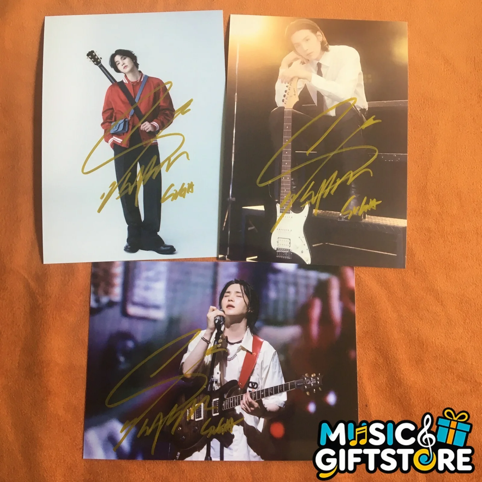 SUGA Suga Autographed Signed Photo 4*6 K-POP Collection Gifts 2024 #MUGS, изображение 2