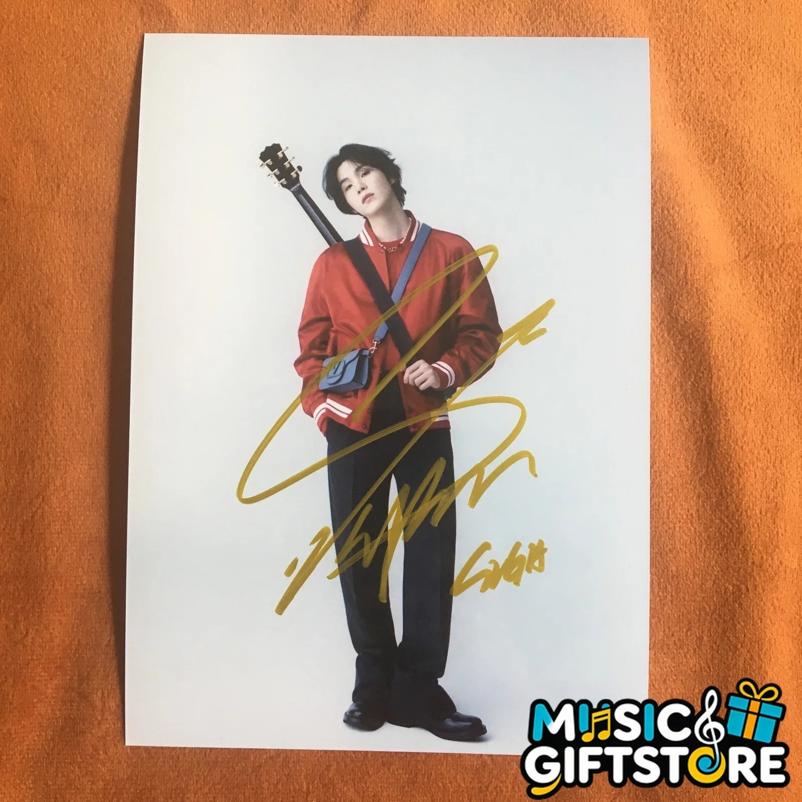 SUGA Suga Autographed Signed Photo 4*6 K-POP Collection Gifts 2024 #MUGS, изображение 4