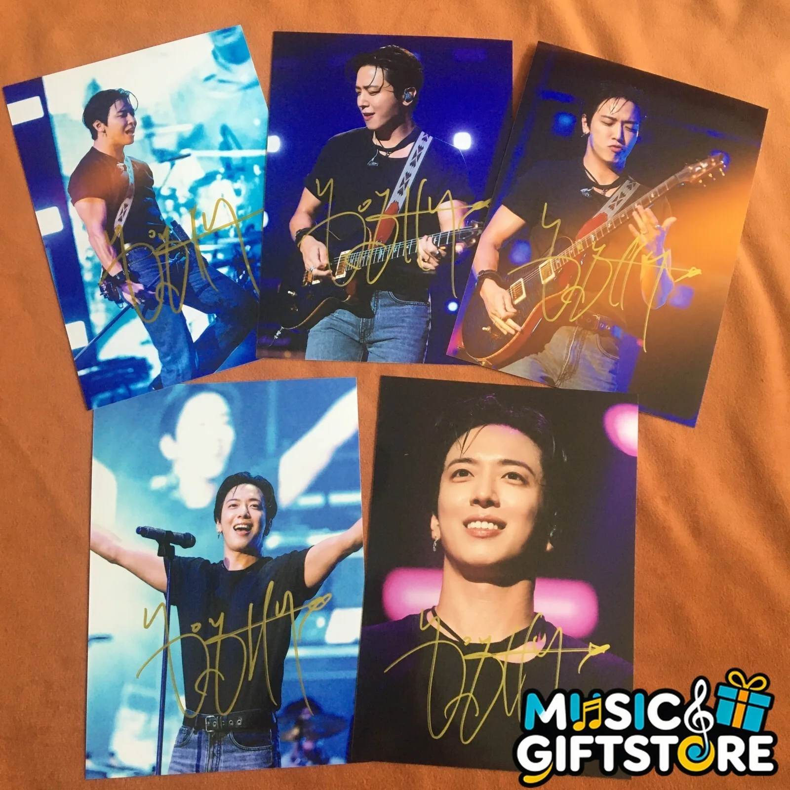 CNBLUE Jung Yong Hwa Autographed Signed Photo Picture K-POP Collection 2024 #MUG, изображение 2