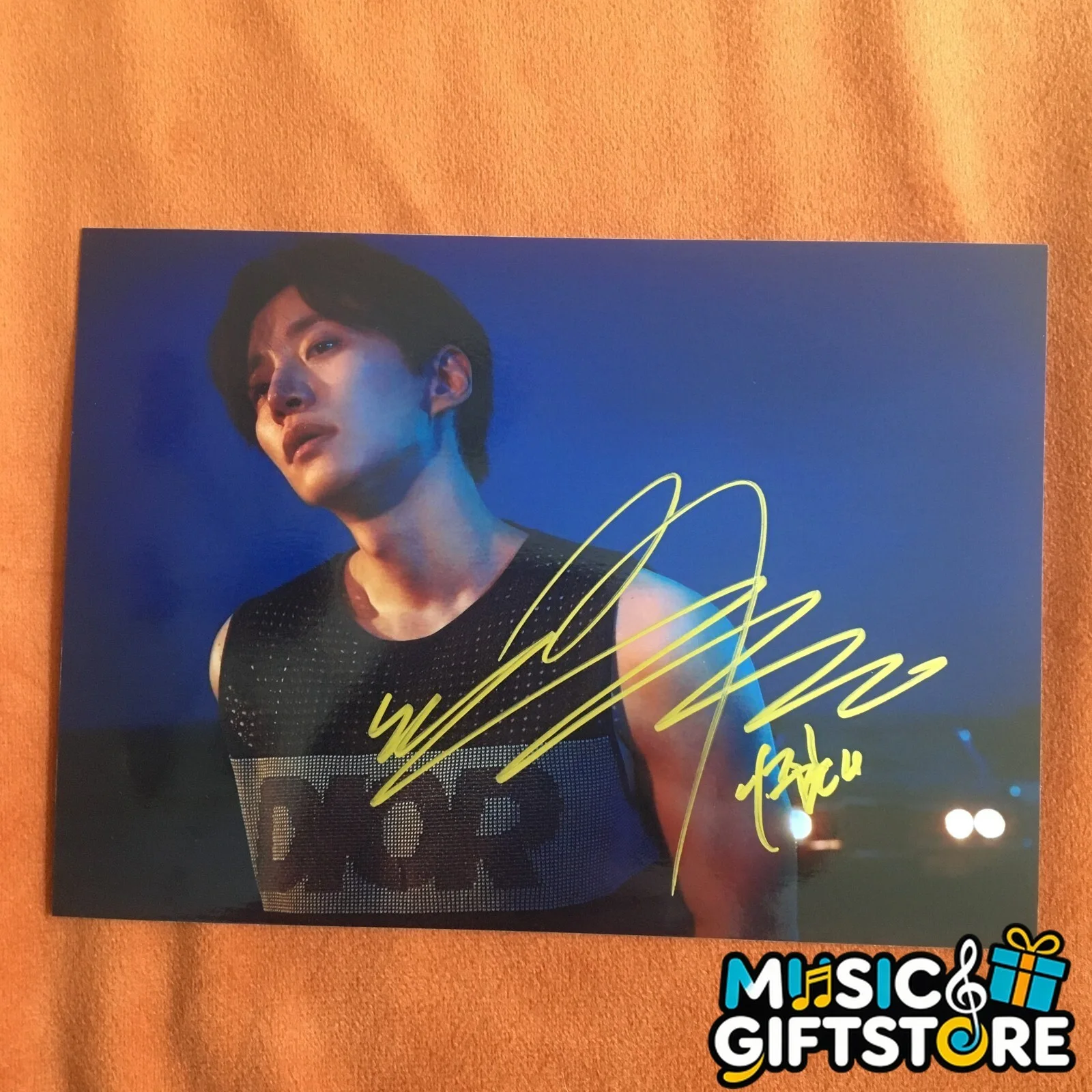 LEE JUNHO Signed Autographed Photo K-POP Collection 4*6 2024b #MUGS, image 3