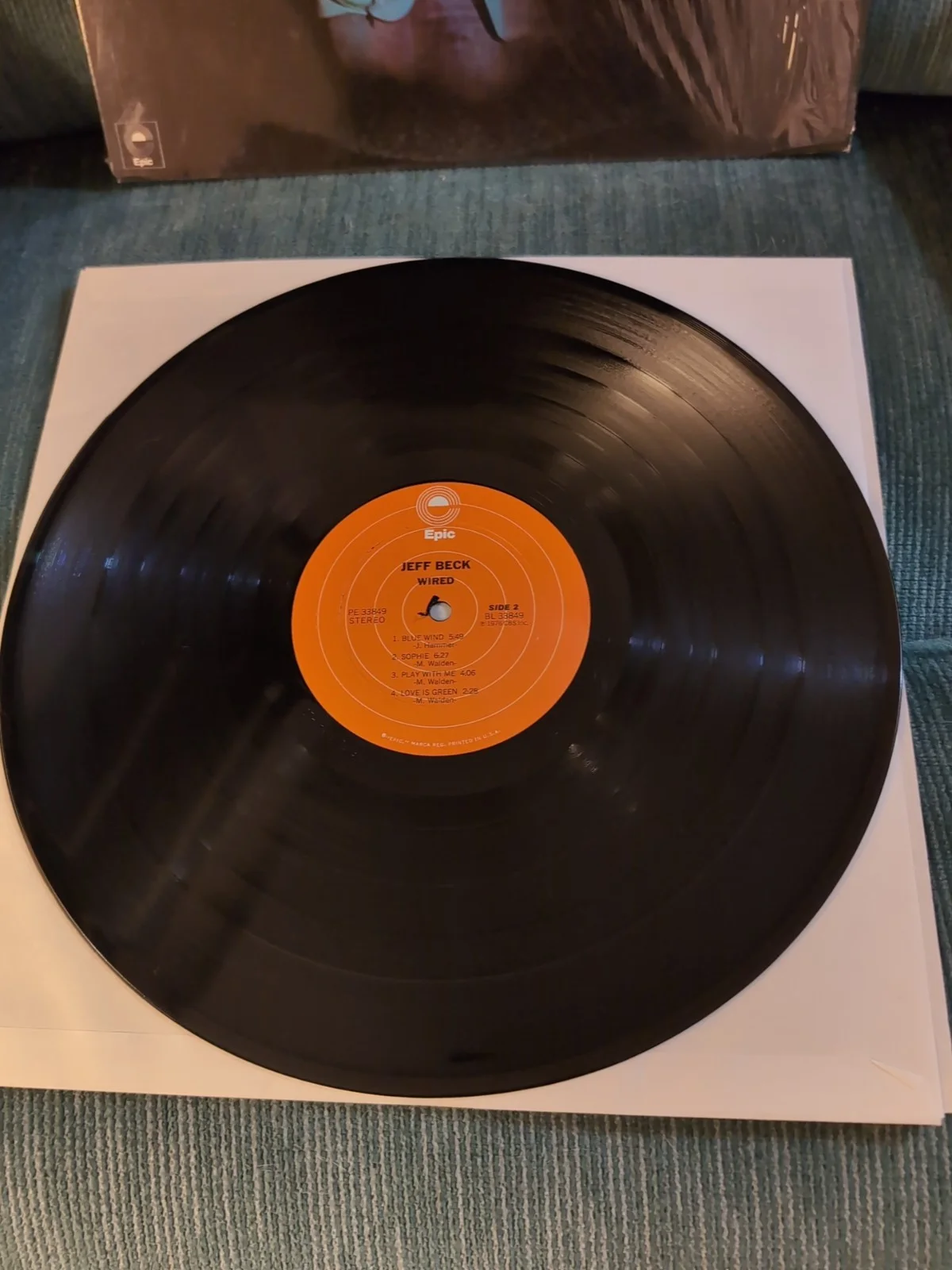 JEFF BECK Wired EPIC LP VG+ SHRINK, image 3