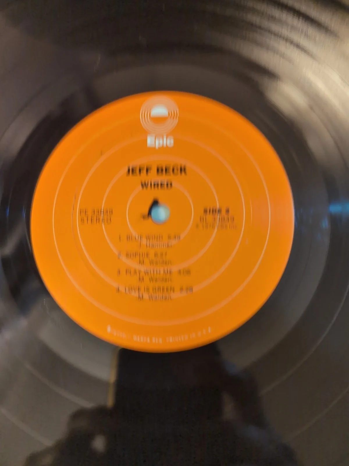 JEFF BECK Wired EPIC LP VG+ SHRINK, image 4