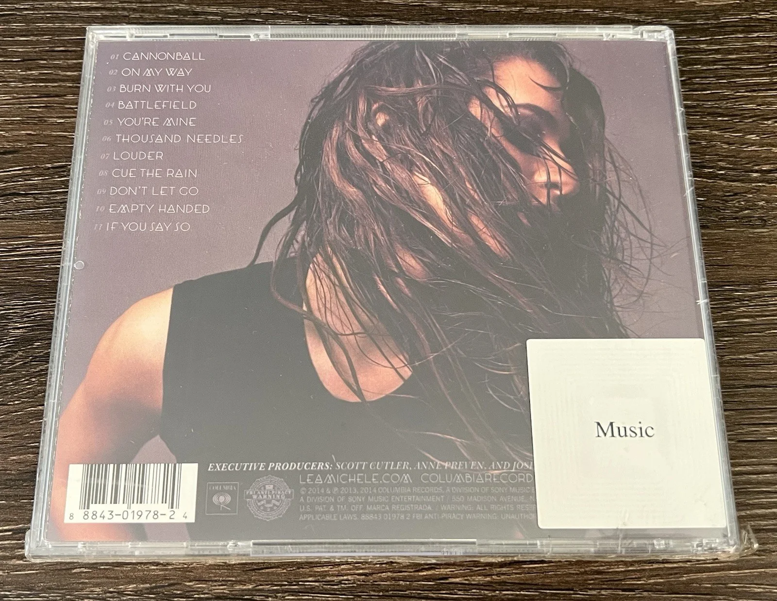 SIGNED Lea Michele Louder CD w. Booklet ~Glee Scream As-New, image 2