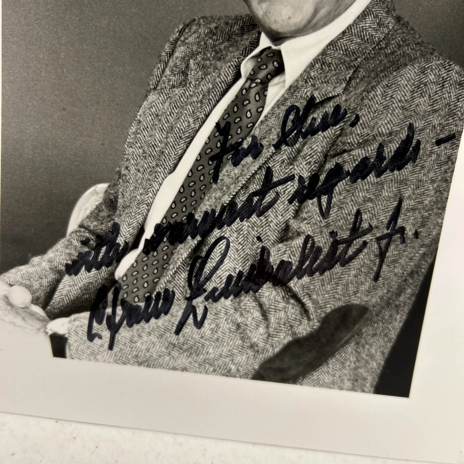 Efrem Zimbalist Jr Signed Autographed 8x10 Photo TV Actor Batman Animated Series, изображение 2