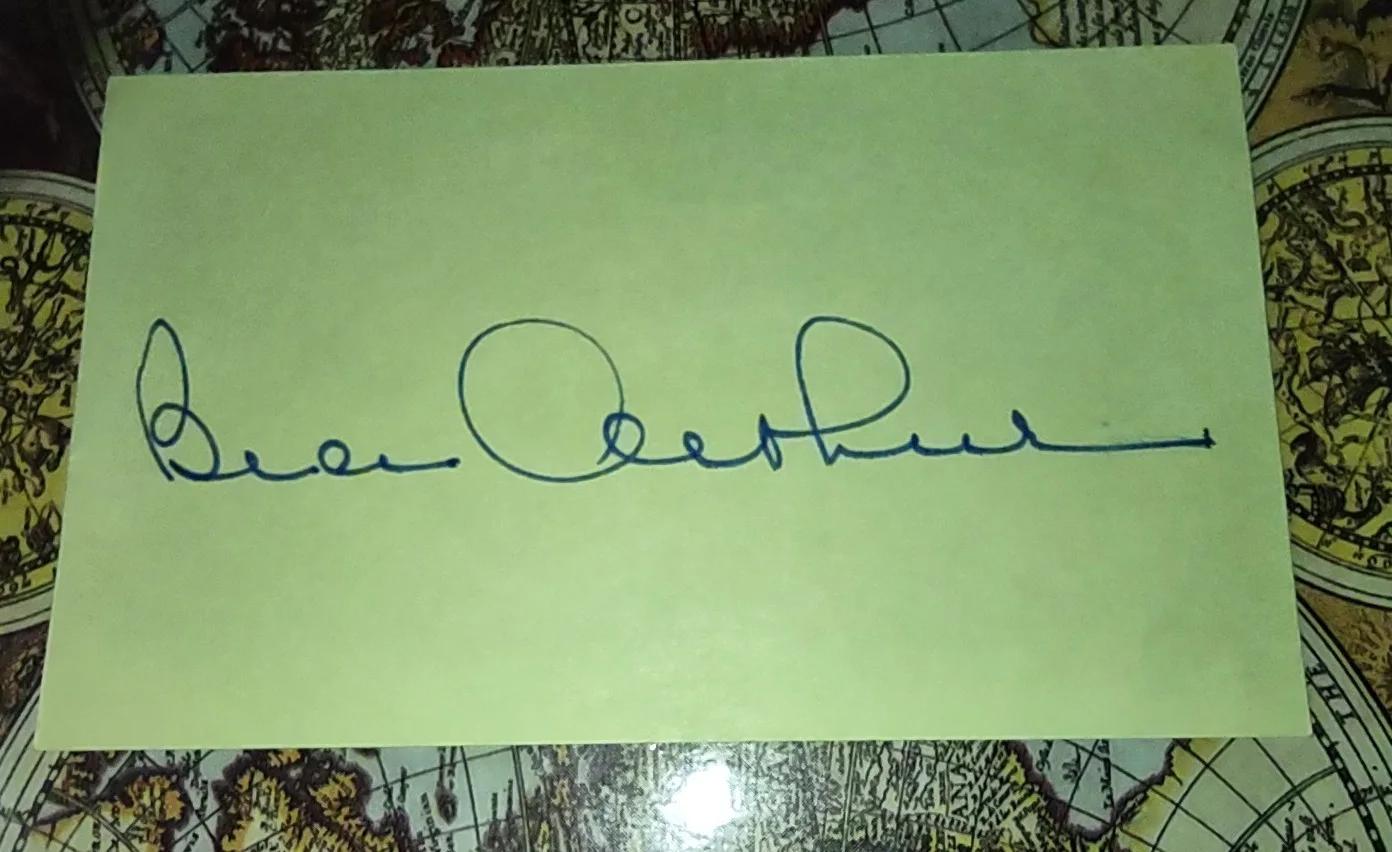 3X5 INDEX CARD SIGNED BY BEA ARTHUR. STAR OF GOLDEN GIRLS, изображение 2