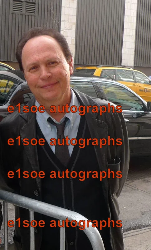 billy crystal — Billy Crystal signed 8X10 photo in person. Exact photo proof. Actor, comedian, изображение 5