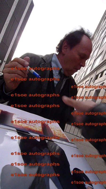 billy crystal — Billy Crystal signed 8x10 photo. In Person Exact proof. Actor, Comedian, Host, image 2