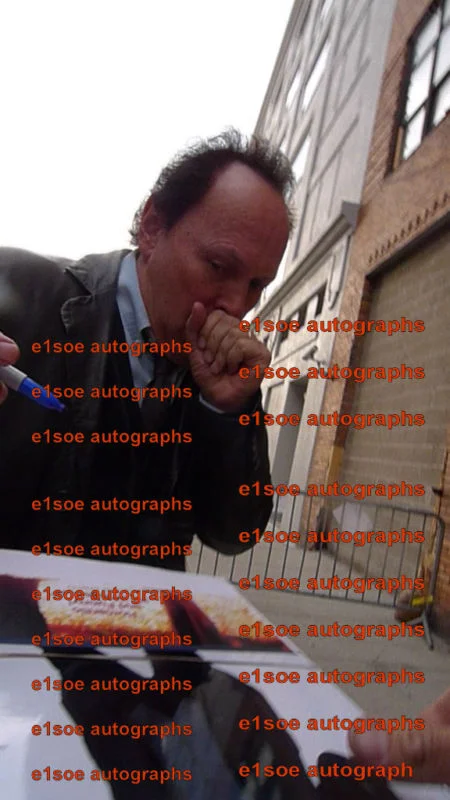 billy crystal — Billy Crystal signed 8x10 photo. In Person Exact proof. Actor, Comedian, Host, image 3
