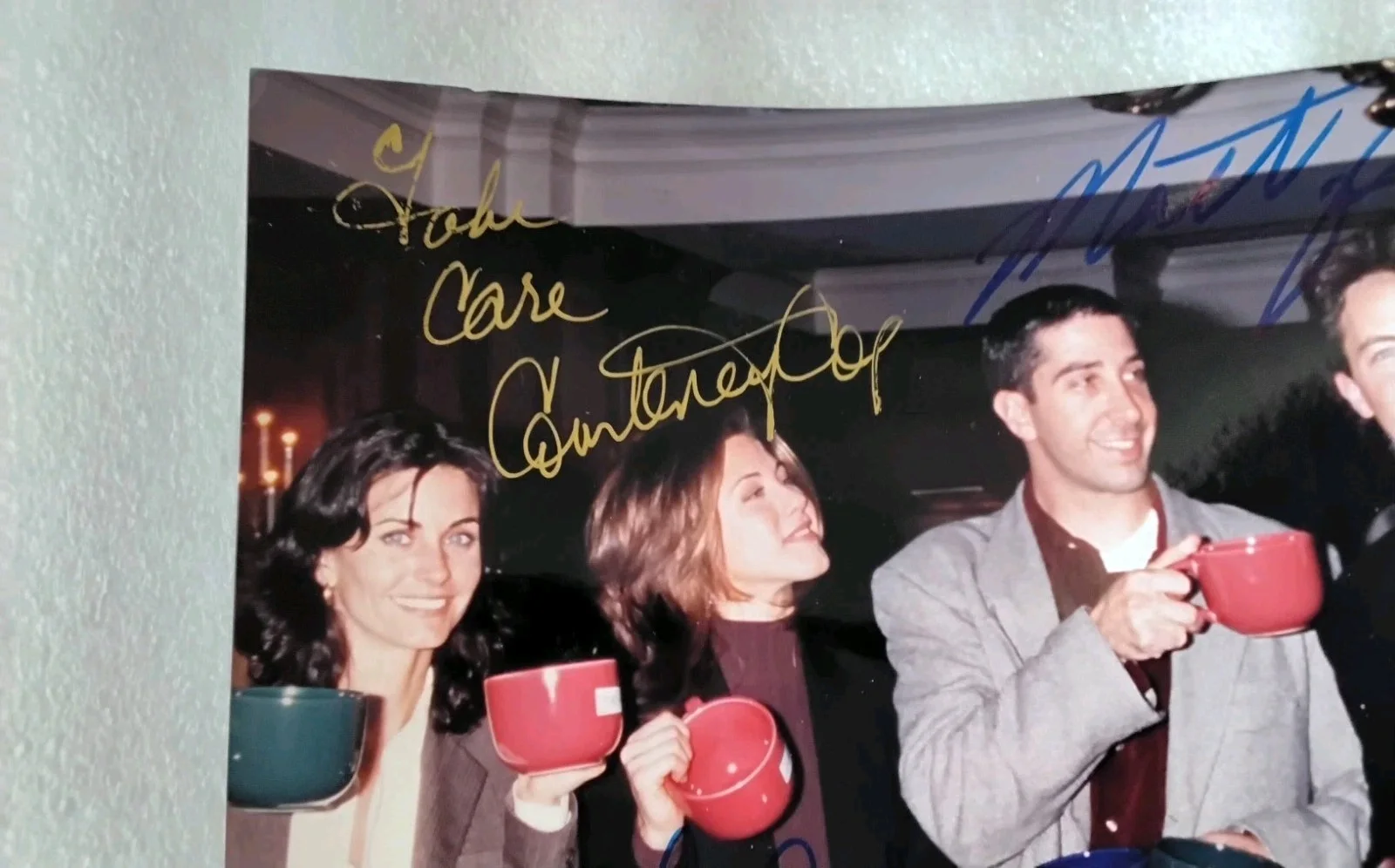 FRIENDS TV SHOW CAST AUTOGRAPHED 8 1/2 X 11 PHOTO /, image 3